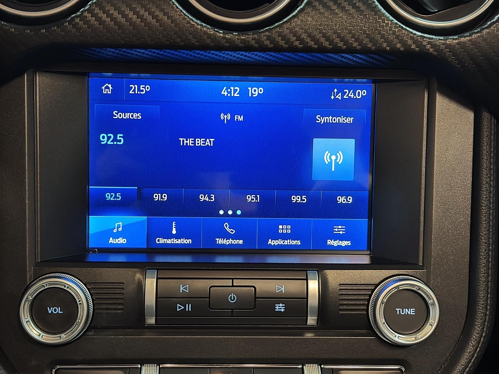 Ford Mustang 2022 - Image #17