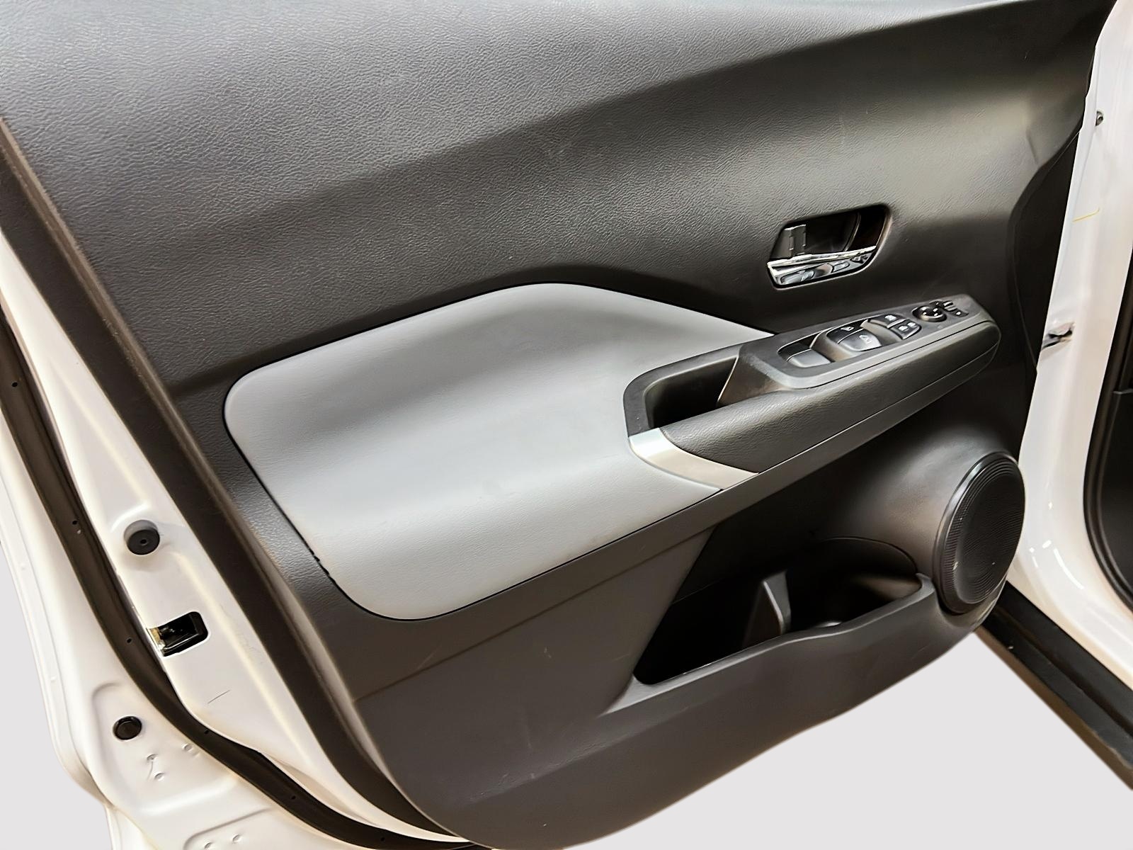 Nissan Kicks SR PREMIUM CUIR 2023 - image #22