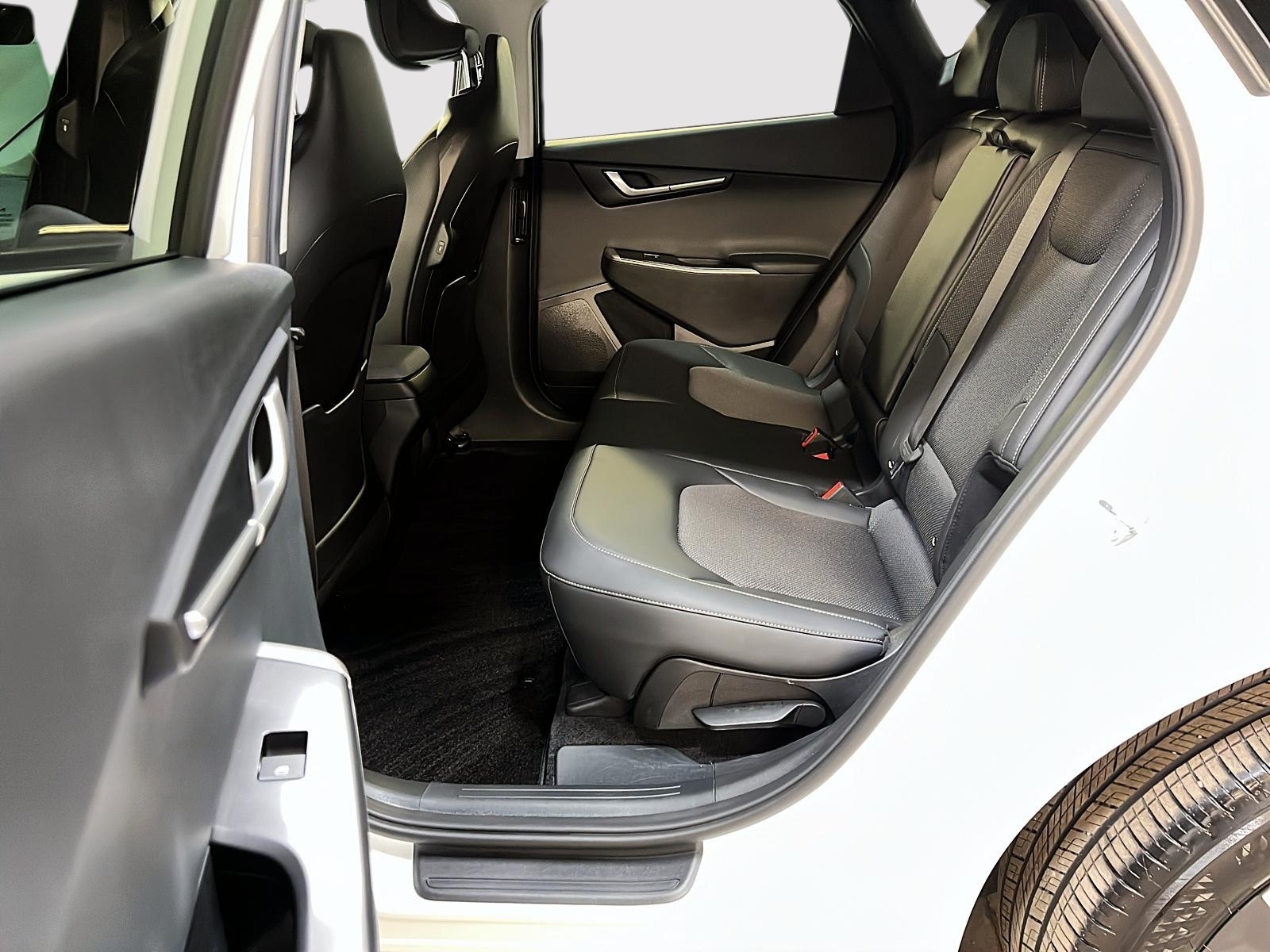 Kia EV6 LAND NAV 4RM 2024 - image #9