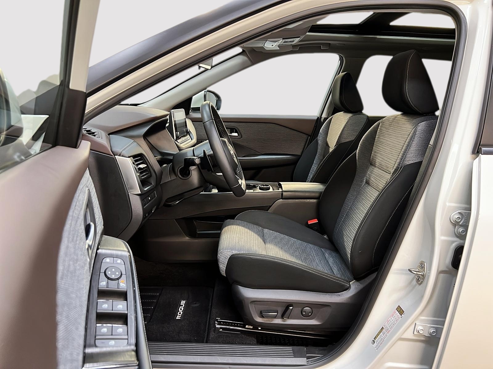 Nissan Rogue 2023 - Image #7