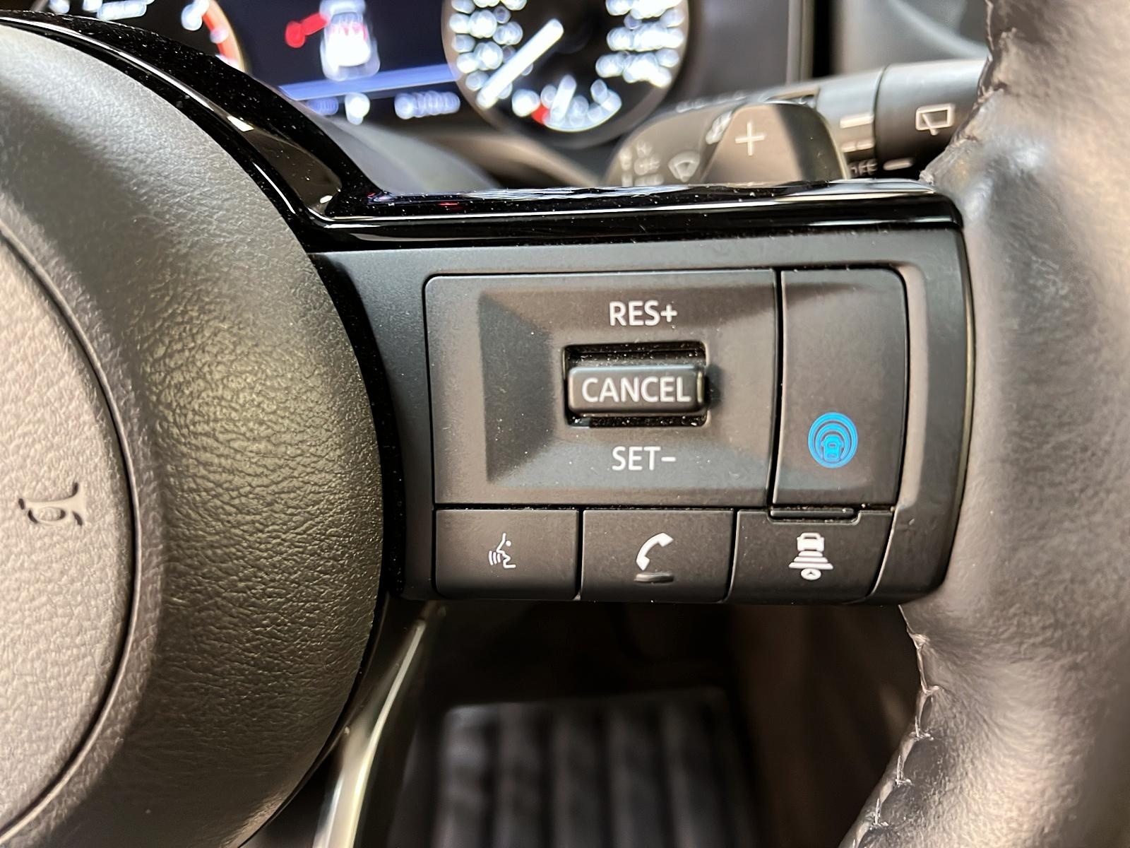 Nissan Rogue SV TOIT PANO 4RM 2023 - image #19