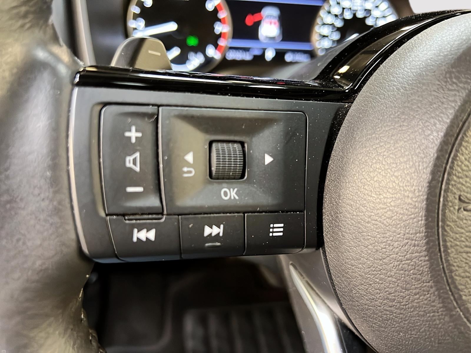 Nissan Rogue 2023 - Image #20