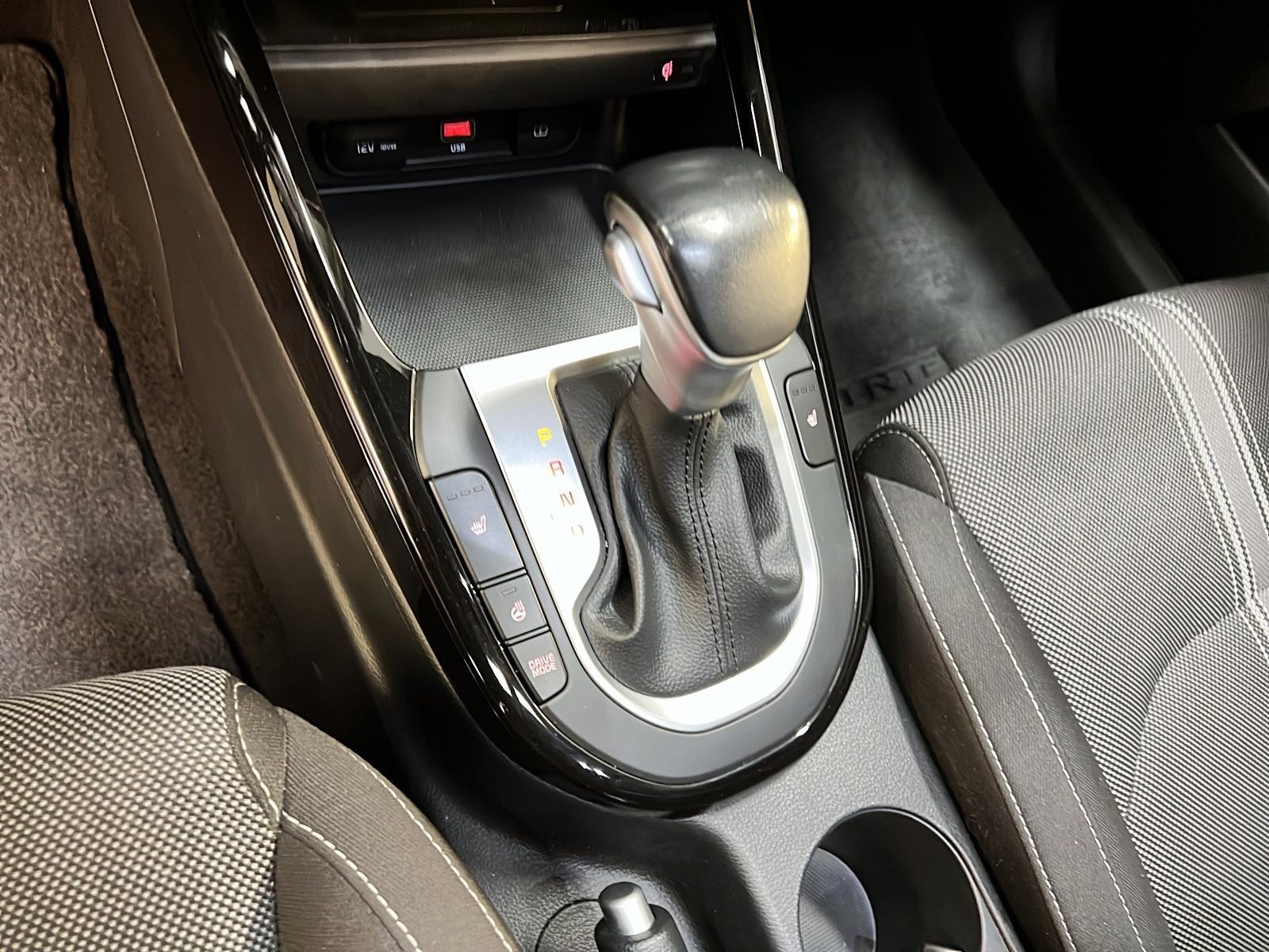 Kia Forte EX + TOIT 2023 - image #14