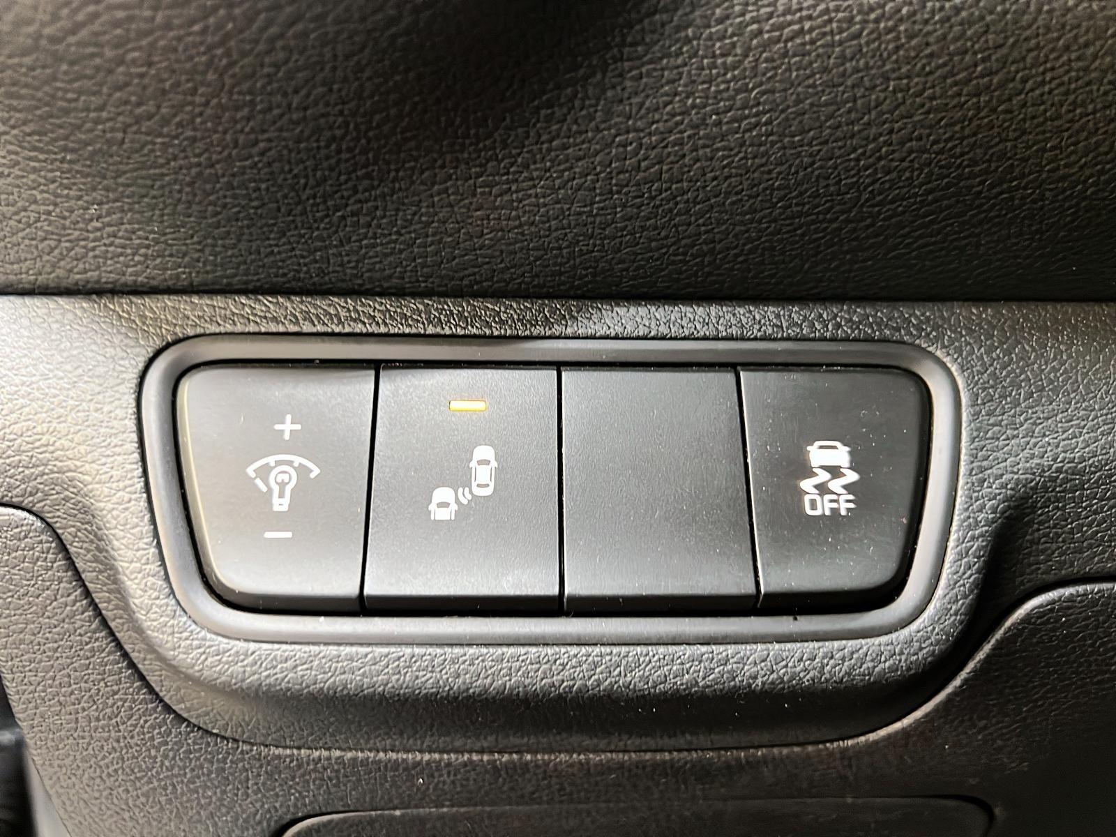 Kia Forte EX + TOIT 2023 - image #20