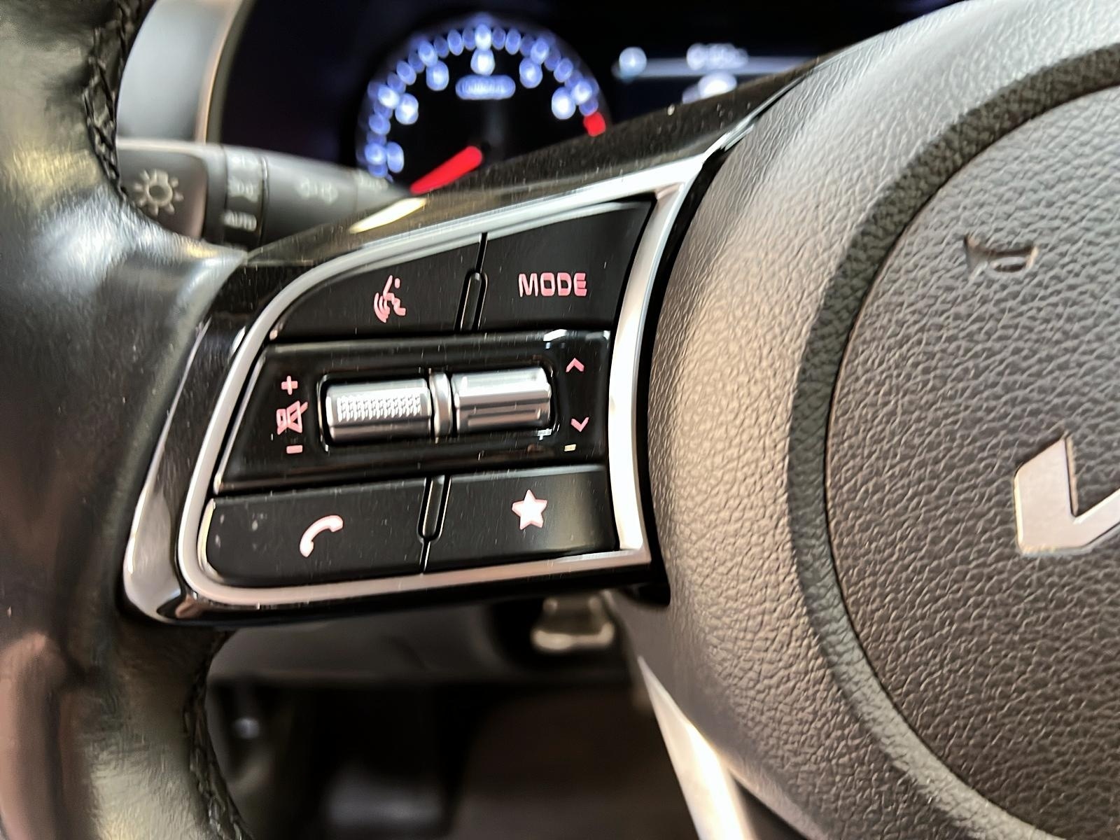 Kia Forte EX + TOIT 2023 - image #19