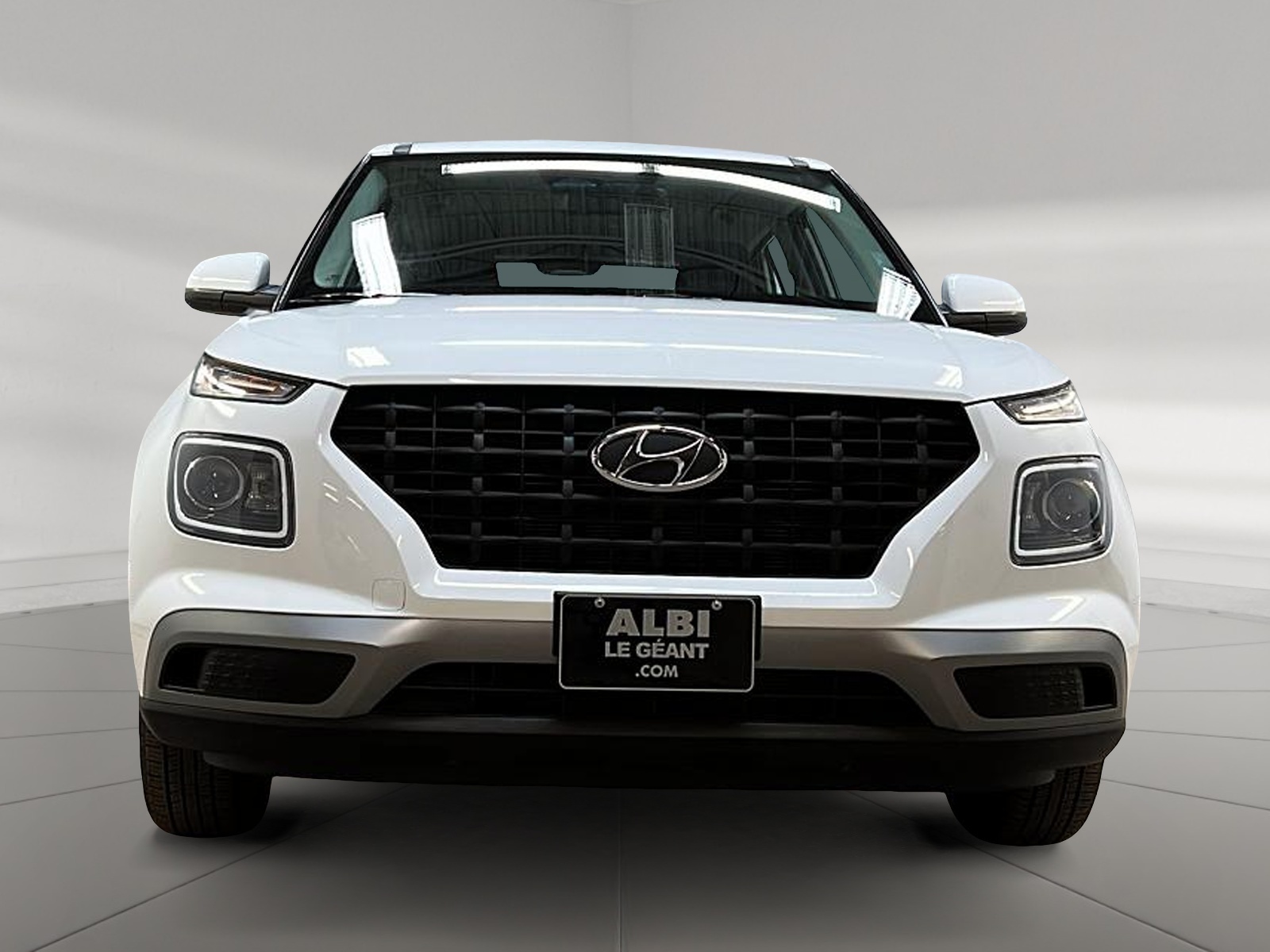 Hyundai Venue 2023 - Image #2
