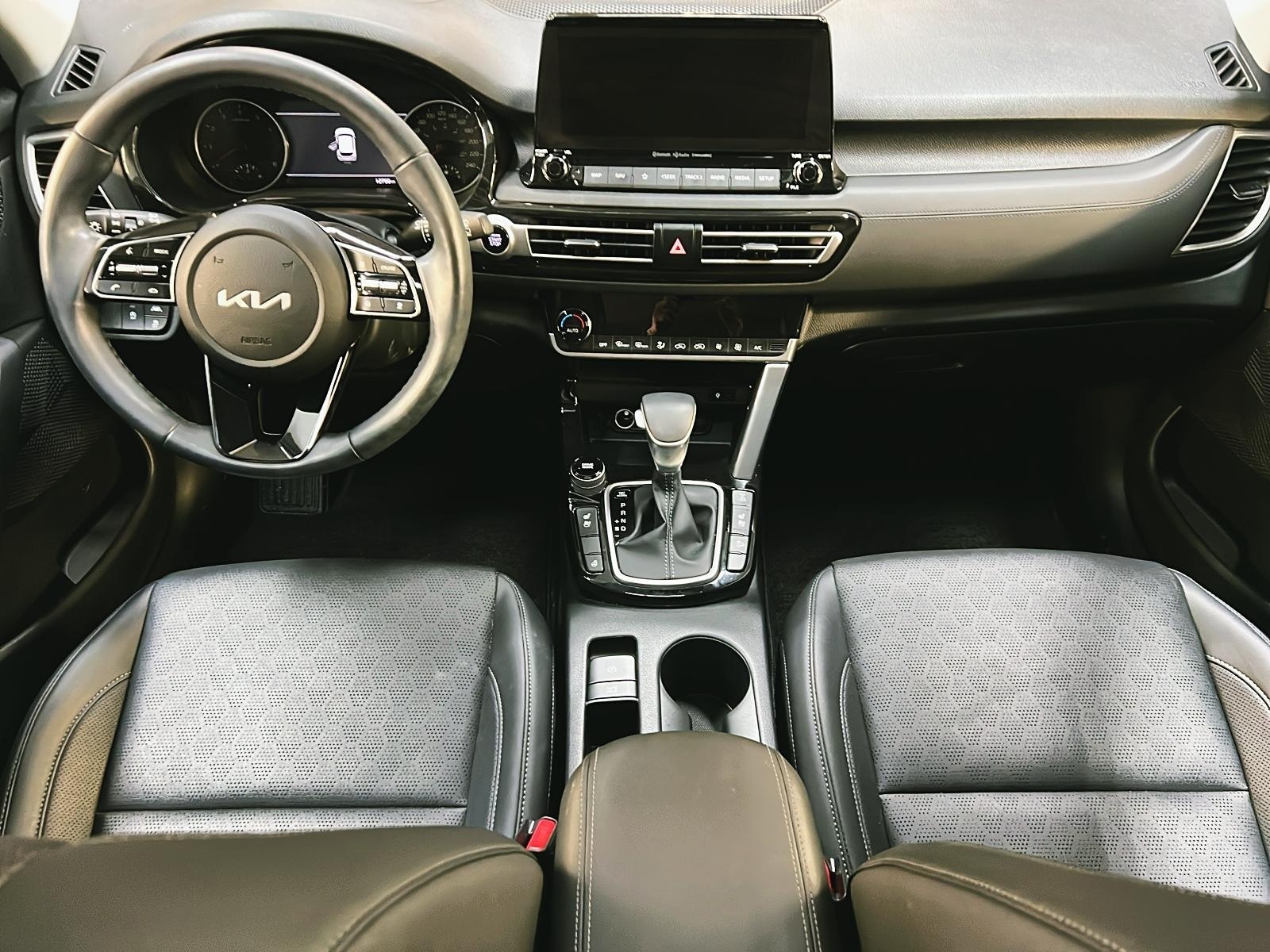 Kia SELTOS EX PREMIUM CUIR TOIT NAV 4RM 2023 - image #11