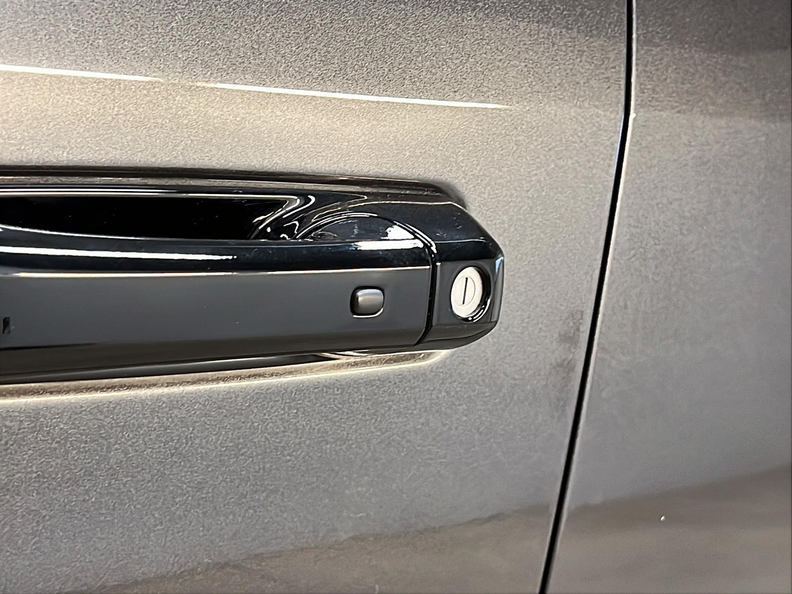 RAM 1500 Classic WARLOCK CREW CAB NAV 4X4 2023 - image #24