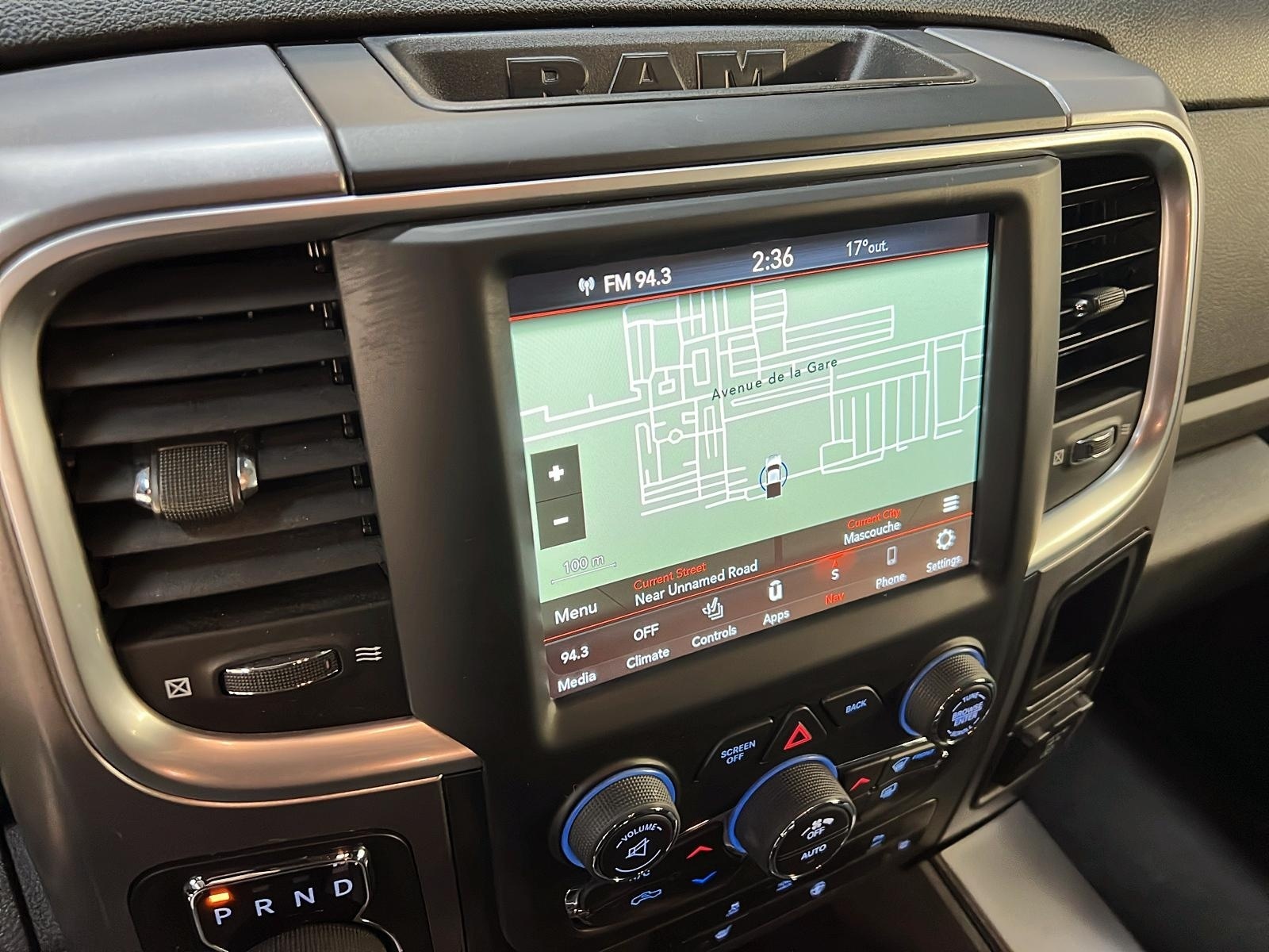 RAM 1500 Classic WARLOCK CREW CAB NAV 4X4 2023 - image #16