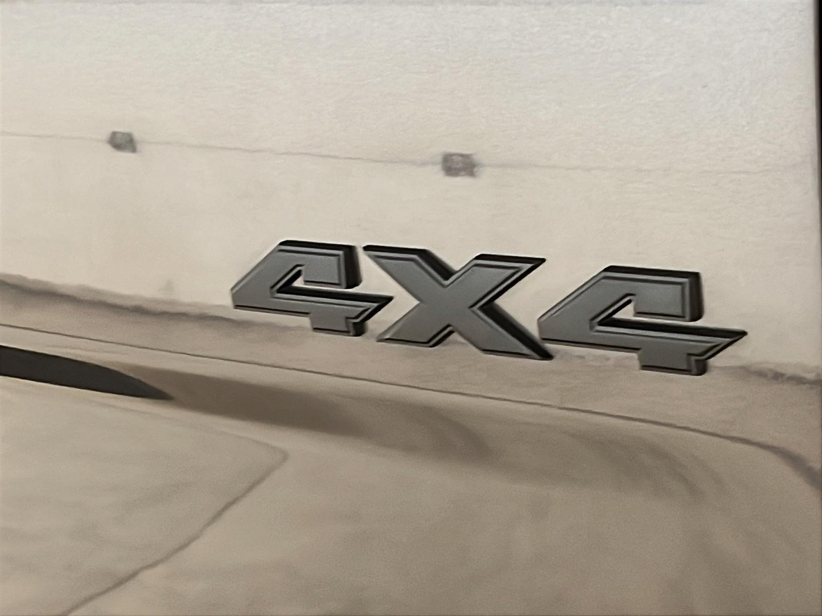 RAM 1500 Classic WARLOCK CREW CAB NAV 4X4 2023 - image #27