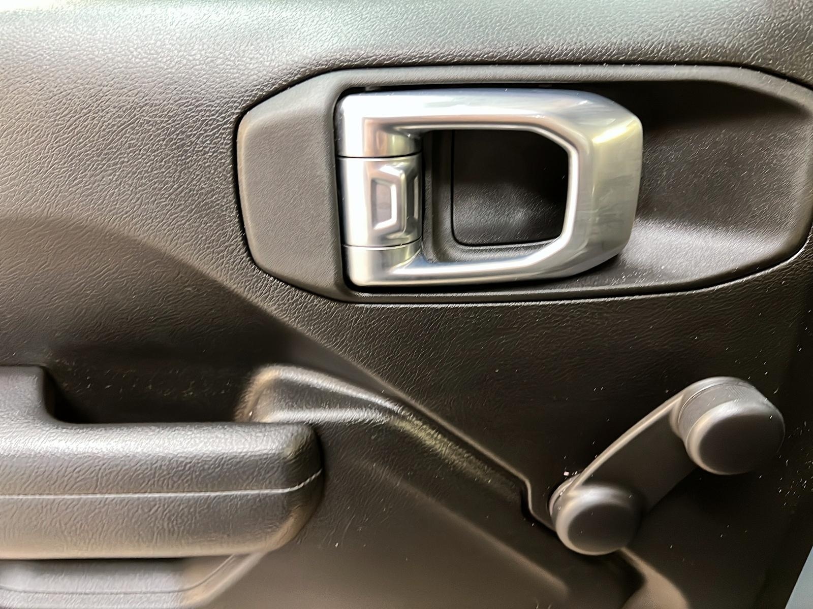 Jeep Wrangler 2024 - Image #21