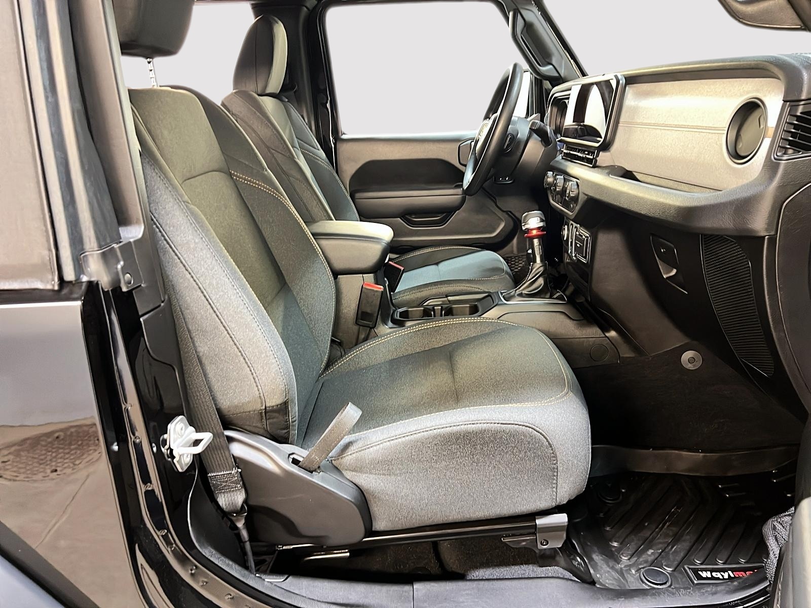 Jeep Wrangler 2025 - Image #8