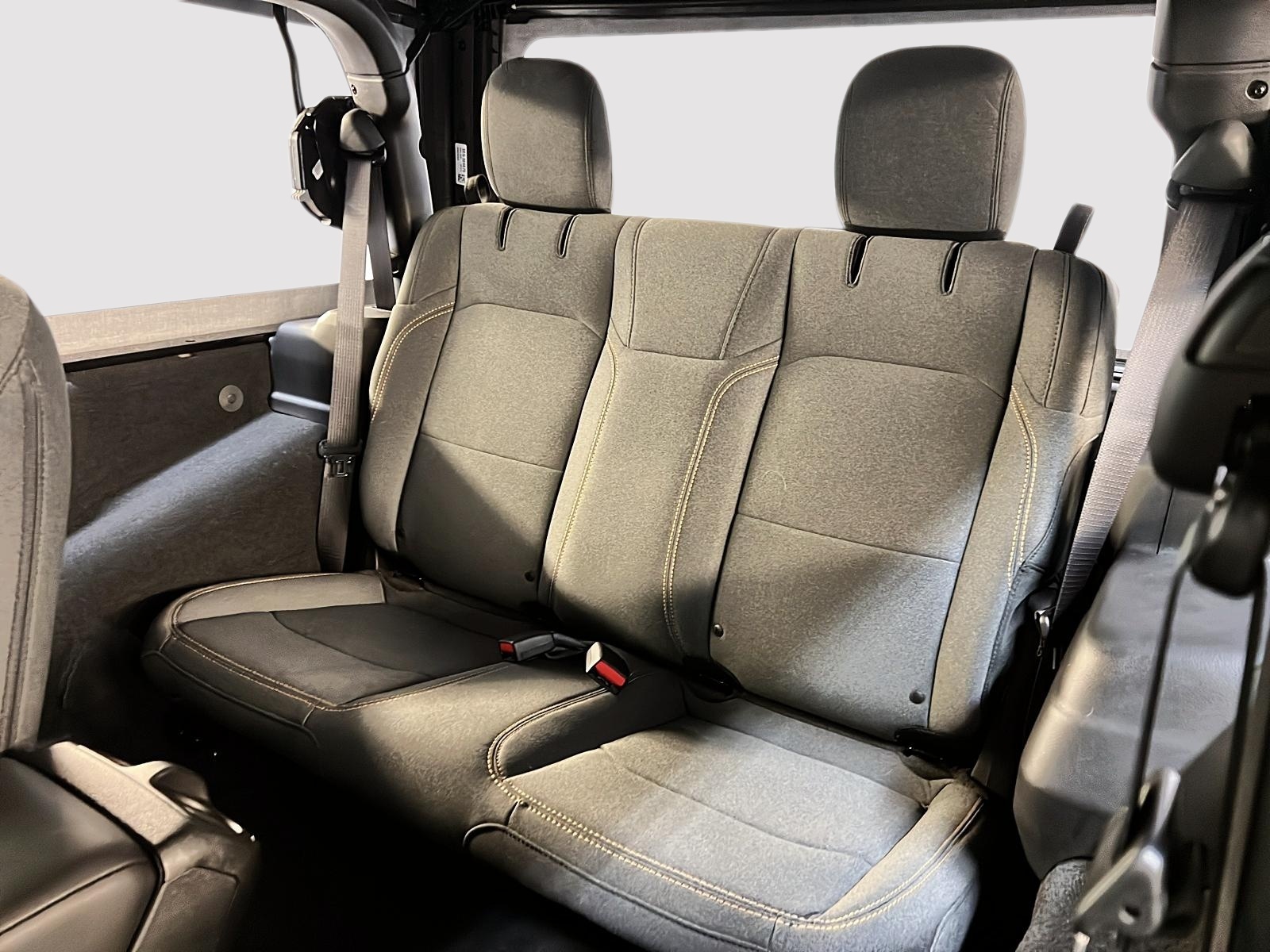 Jeep Wrangler SPORT 4X4 2025 - image #9