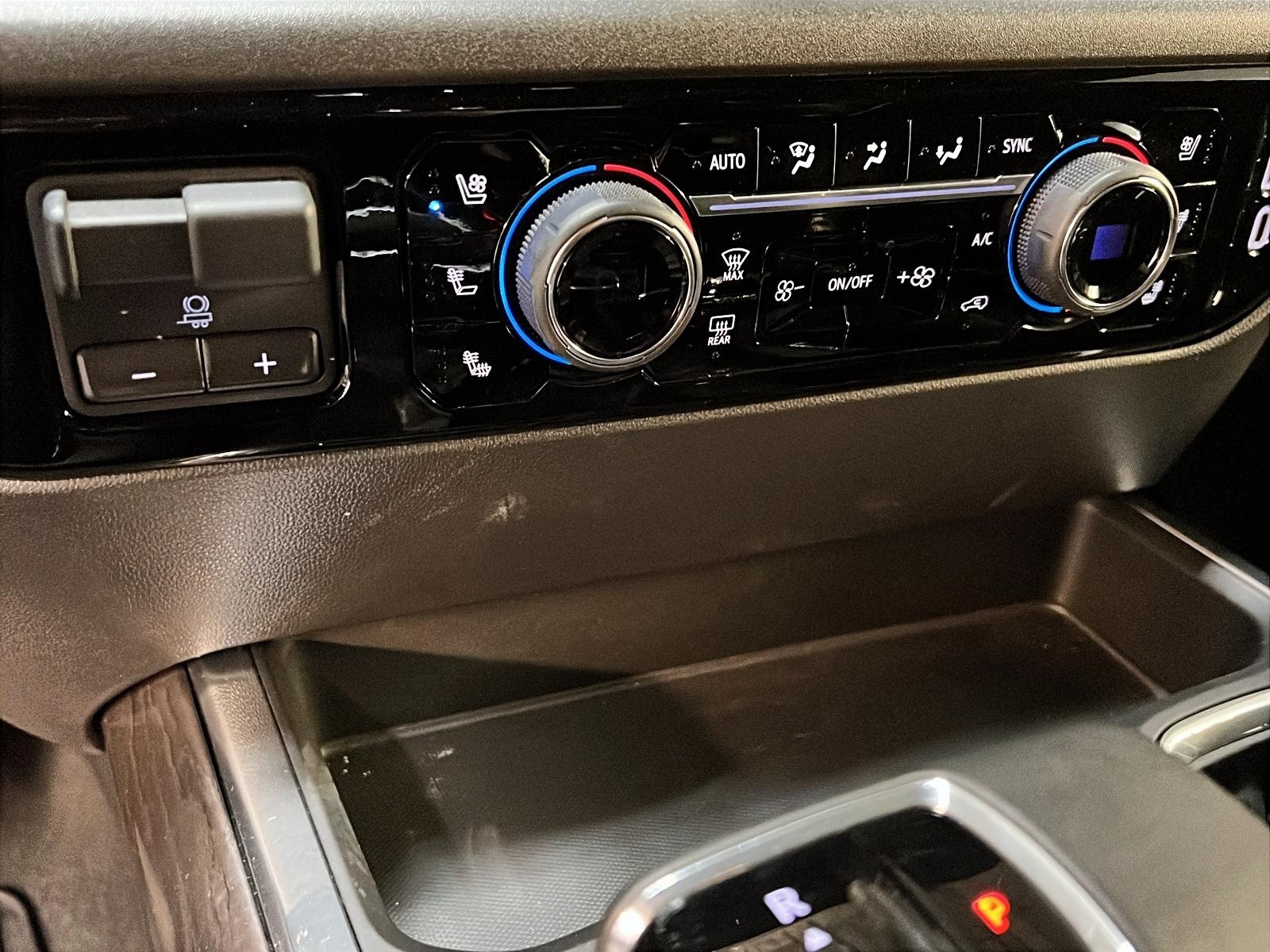 Chevrolet Silverado 1500 LTZ CREW CAB CUIR 4X4 2024 - image #14