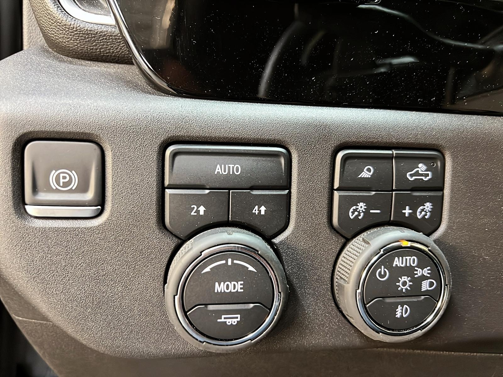 Chevrolet Silverado 1500 LTZ CREW CAB CUIR 4X4 2024 - image #21