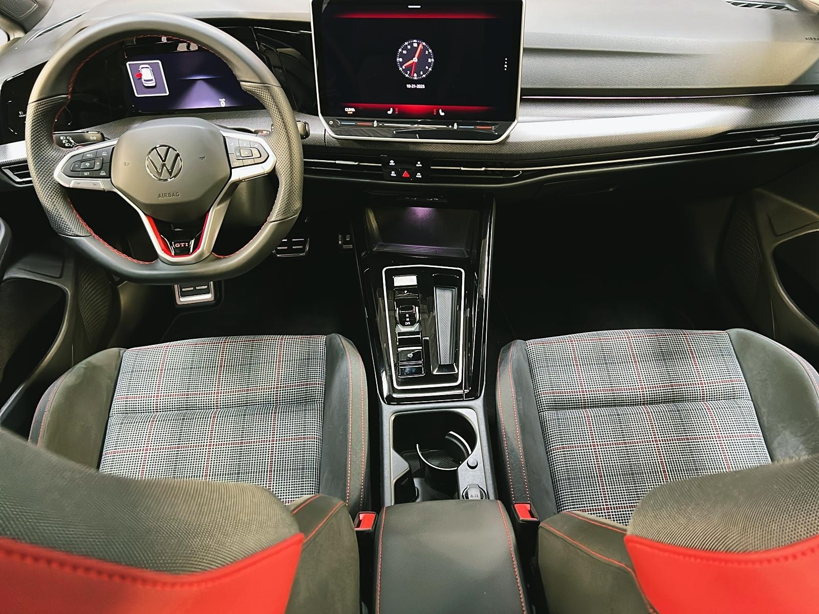 Volkswagen GTI AUTOBAHN TOIT NAV 2025 - image #11