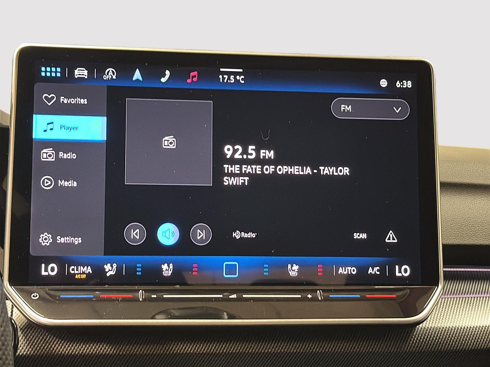 Volkswagen Golf R CUIR TOIT NAV 4RM 2025 - image #18