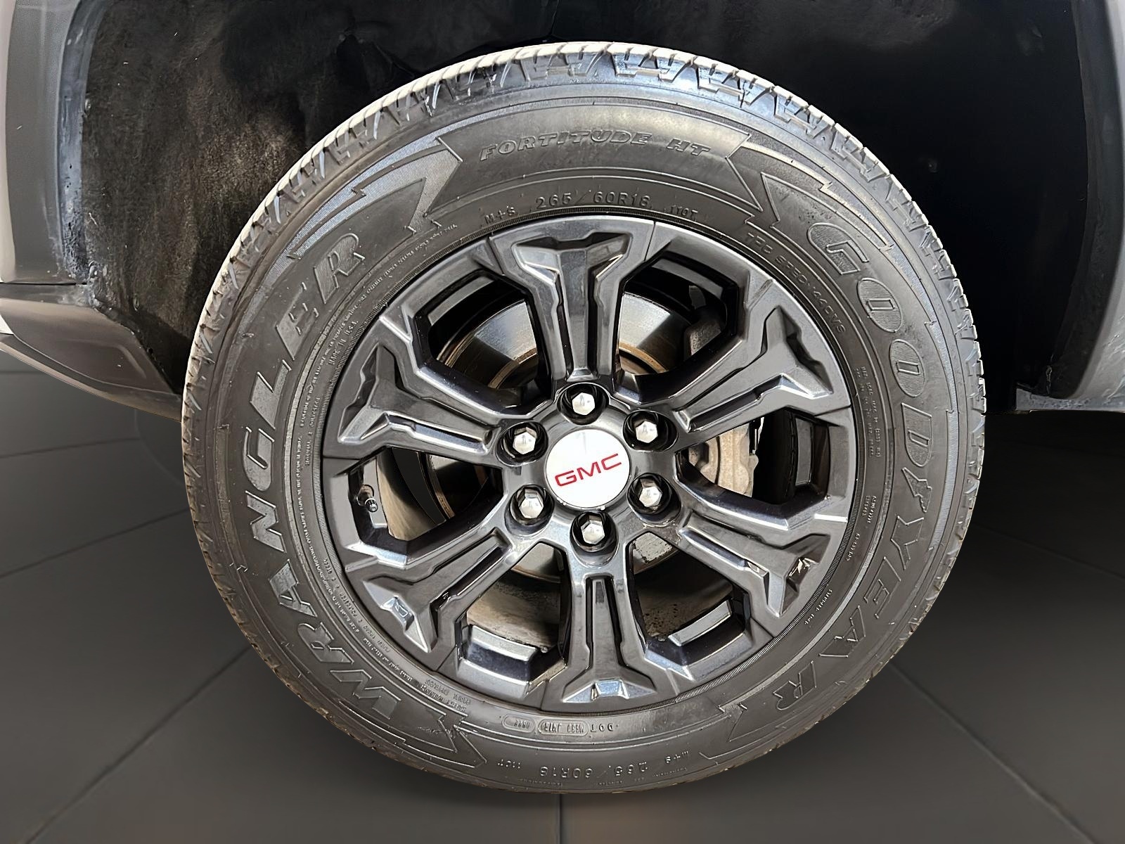 GMC Canyon ELEVATION CREW CAB 4X4 2023 - image #28