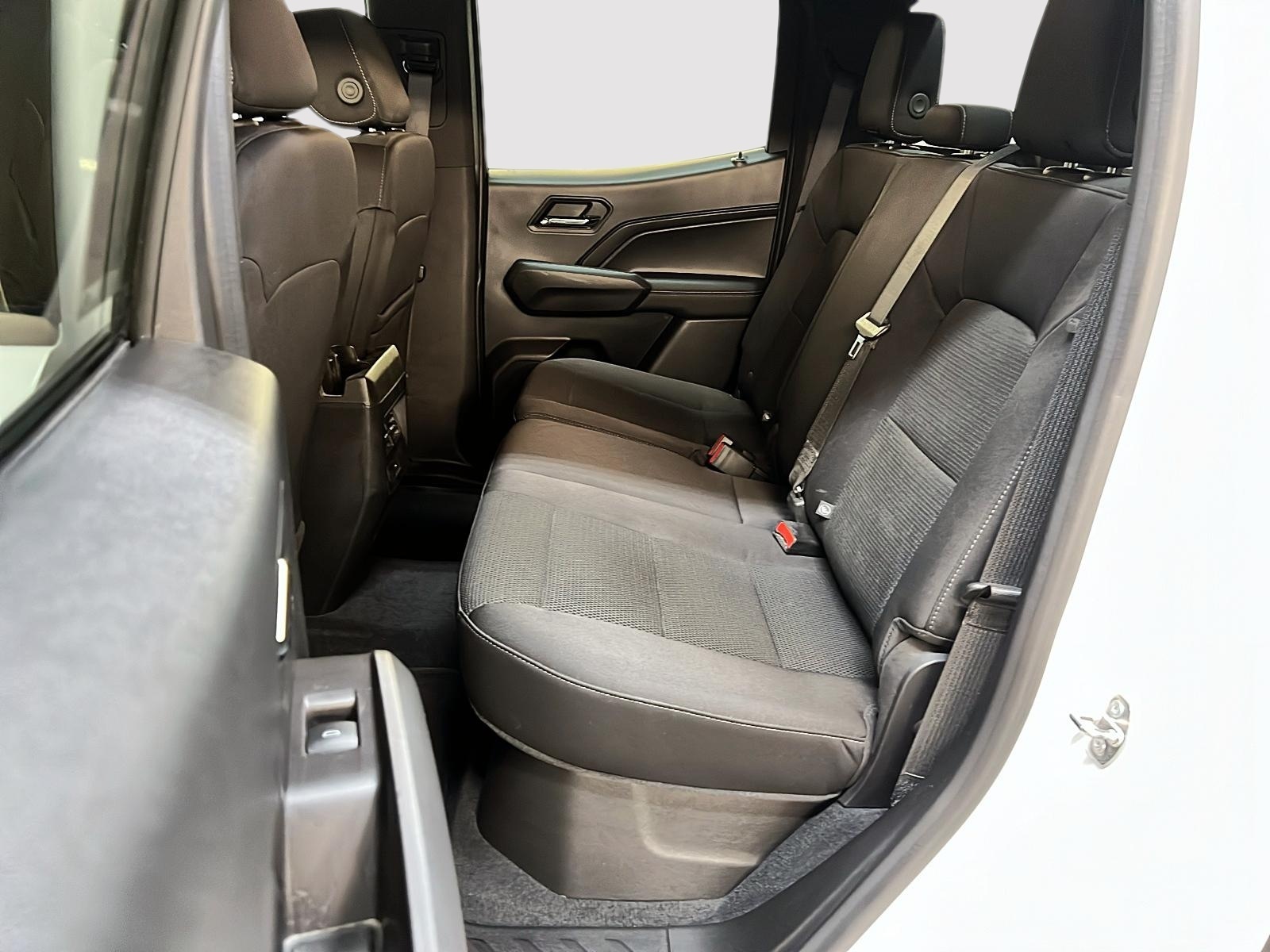 GMC Canyon ELEVATION CREW CAB 4X4 2023 - image #9