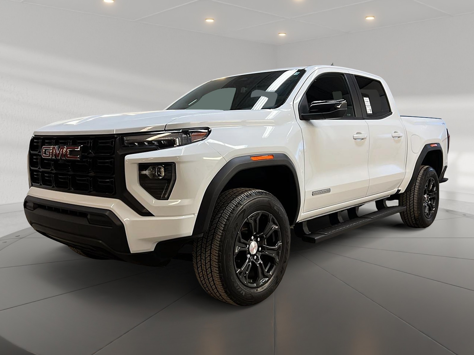 GMC Canyon 2023 - Image #1