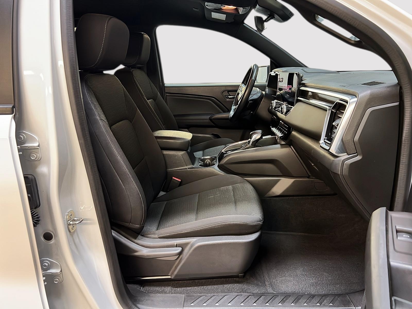 GMC Canyon 2023 - Image #8