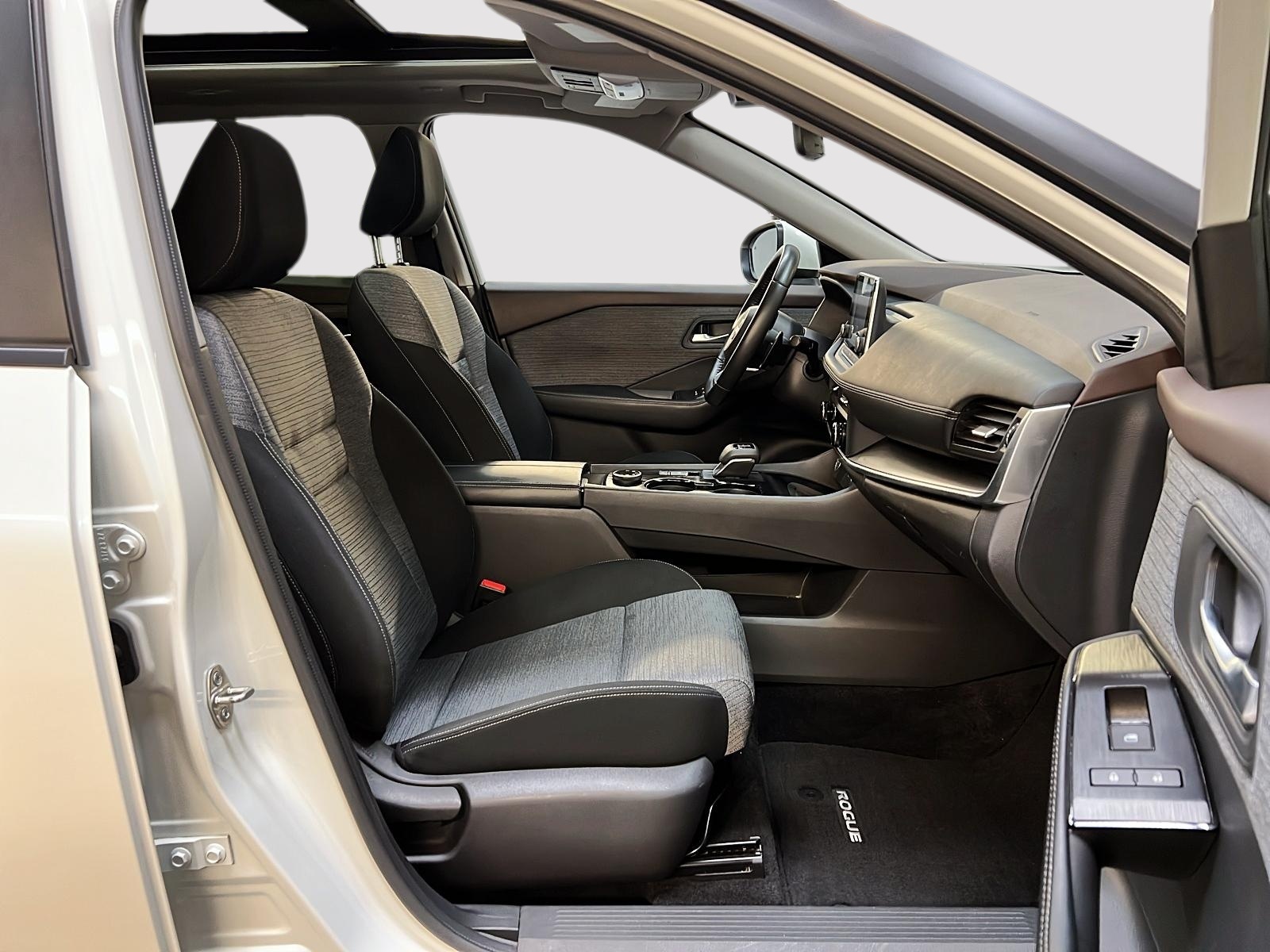 Nissan Rogue 2023 - Image #8