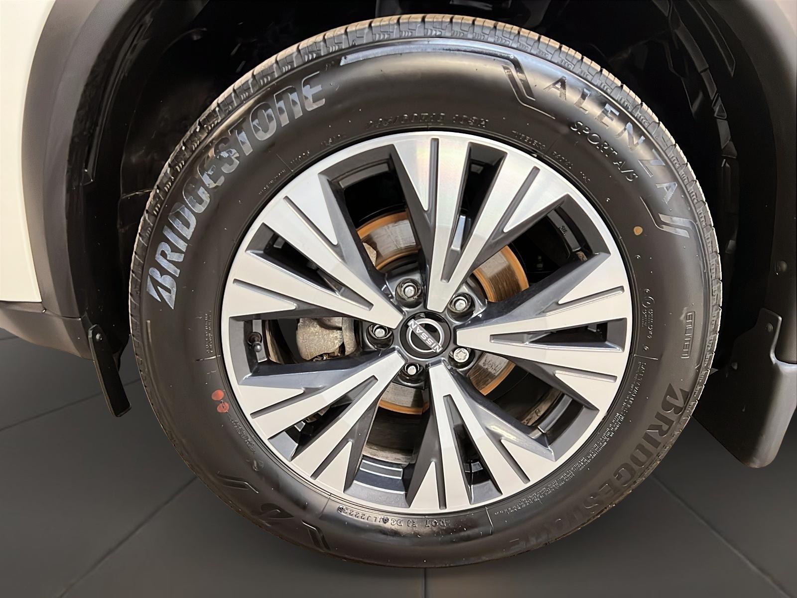 Nissan Rogue 2023 - Image #27