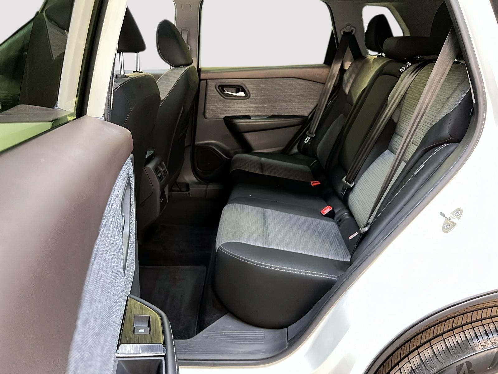 Nissan Rogue 2023 - Image #9