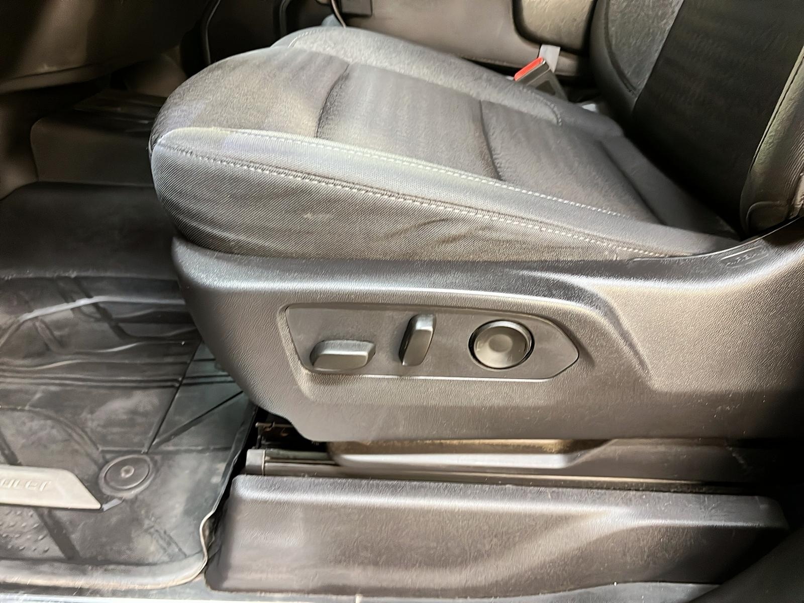 Chevrolet Silverado 1500 1LT CREW CAB NAV 4X4 2024 - image #23
