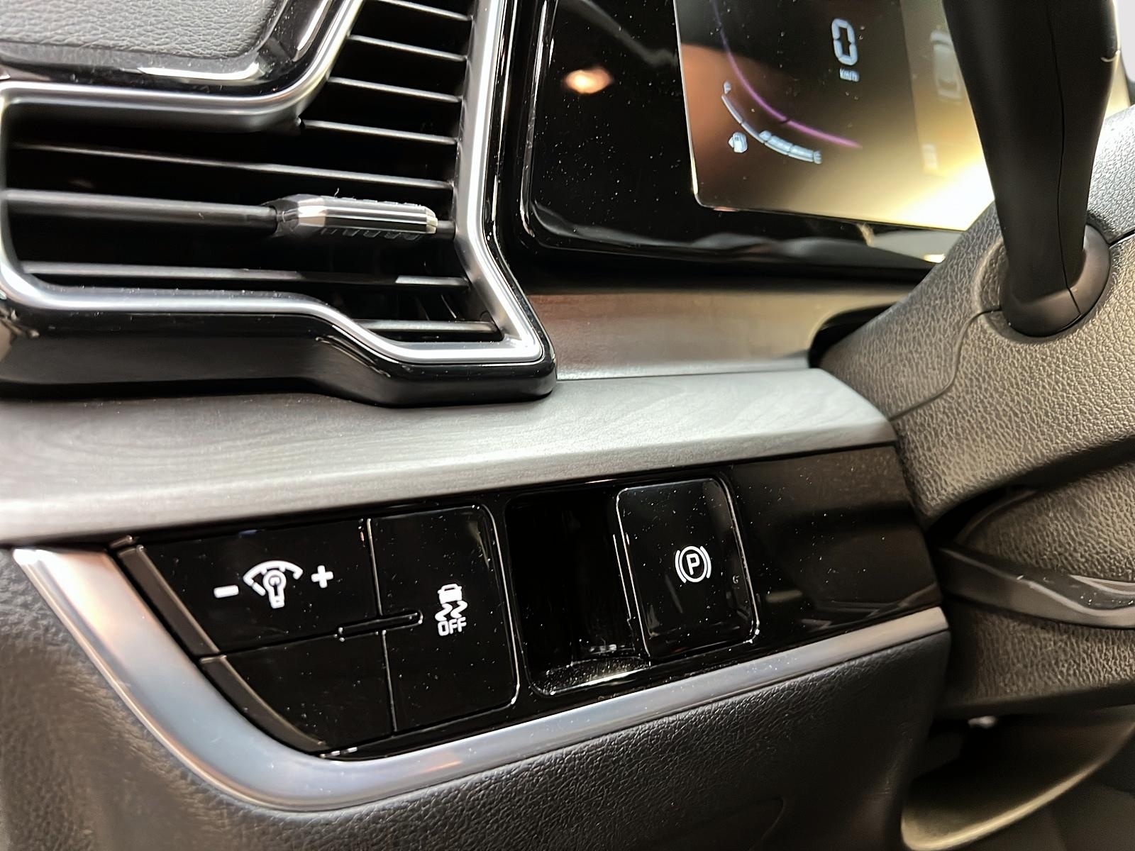Kia Sportage X-LINE CUIR 4RM 2024 - image #20