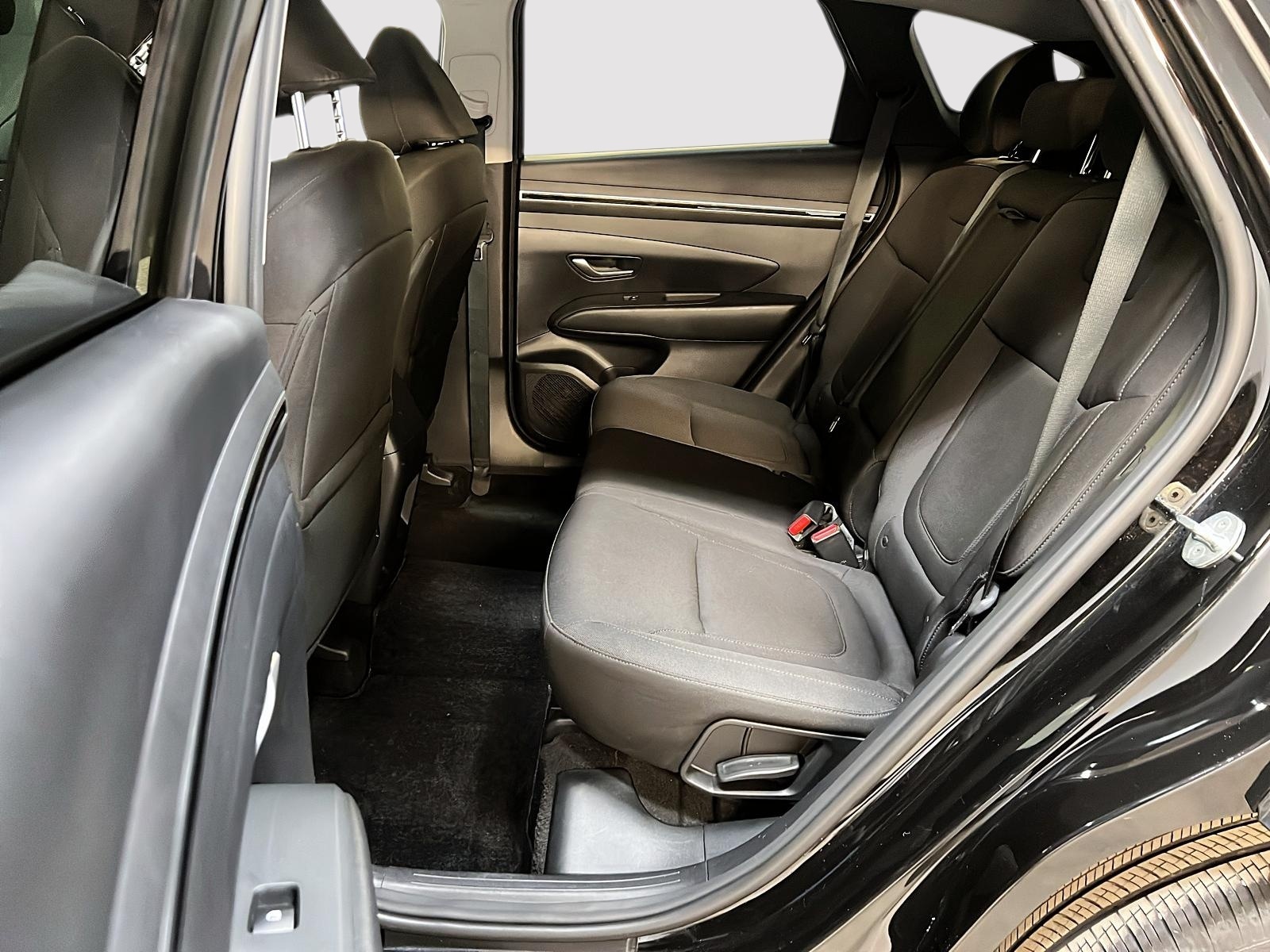 Hyundai Tucson ESSENTIEL 2022 - image #9
