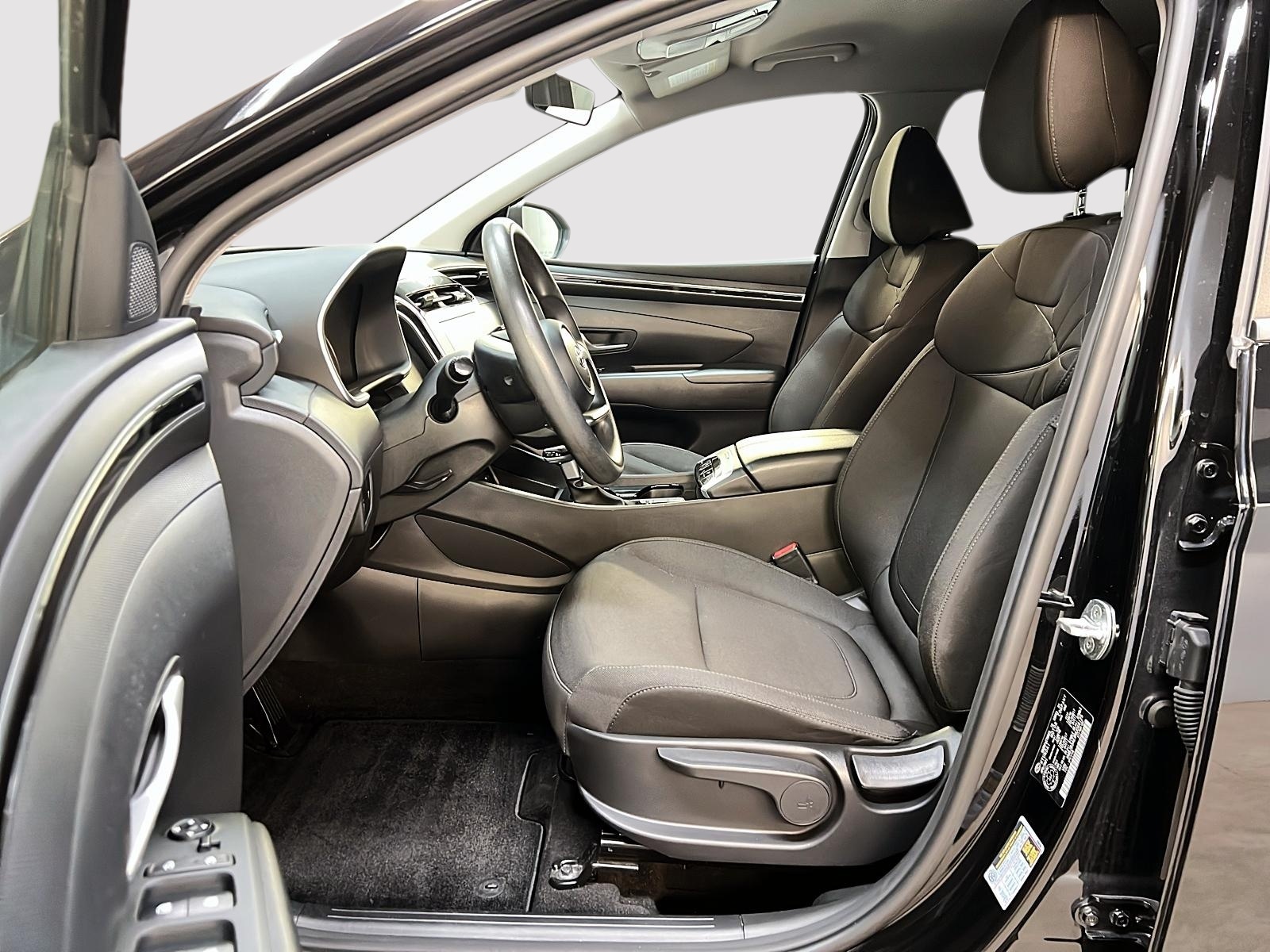 Hyundai Tucson ESSENTIEL 2022 - image #7