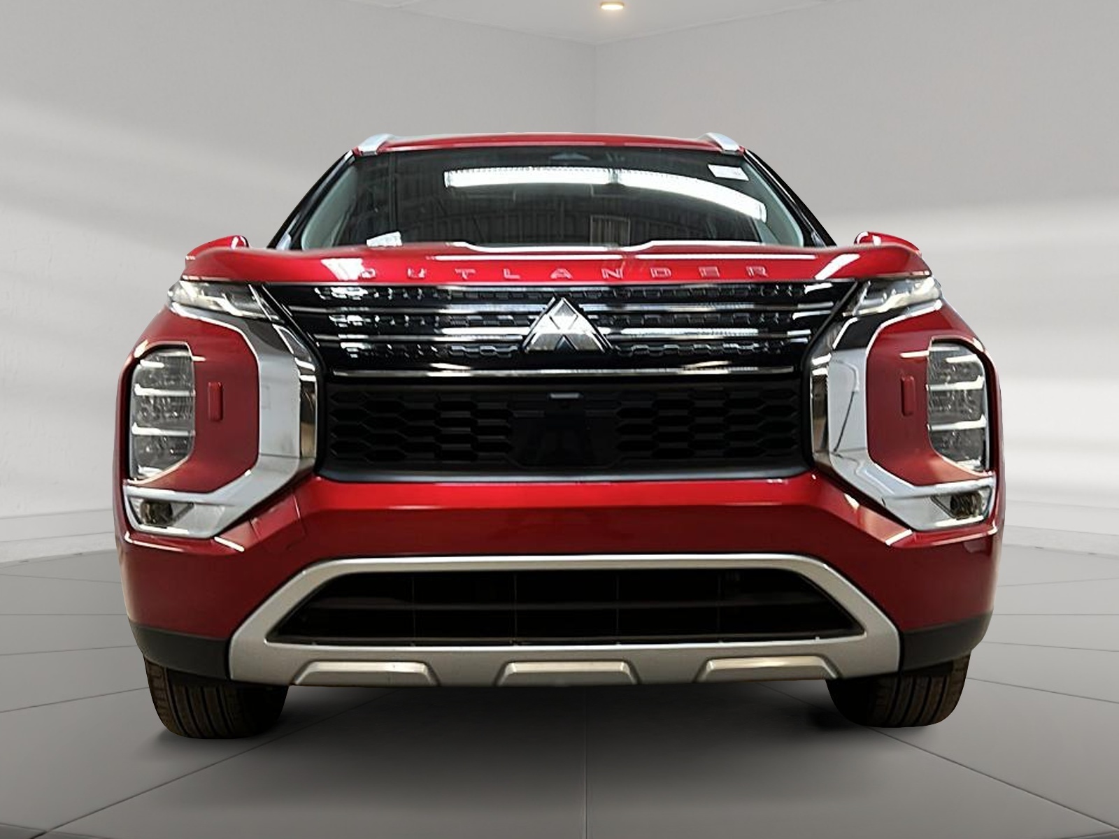 Mitsubishi Outlander 2022 - Image #2