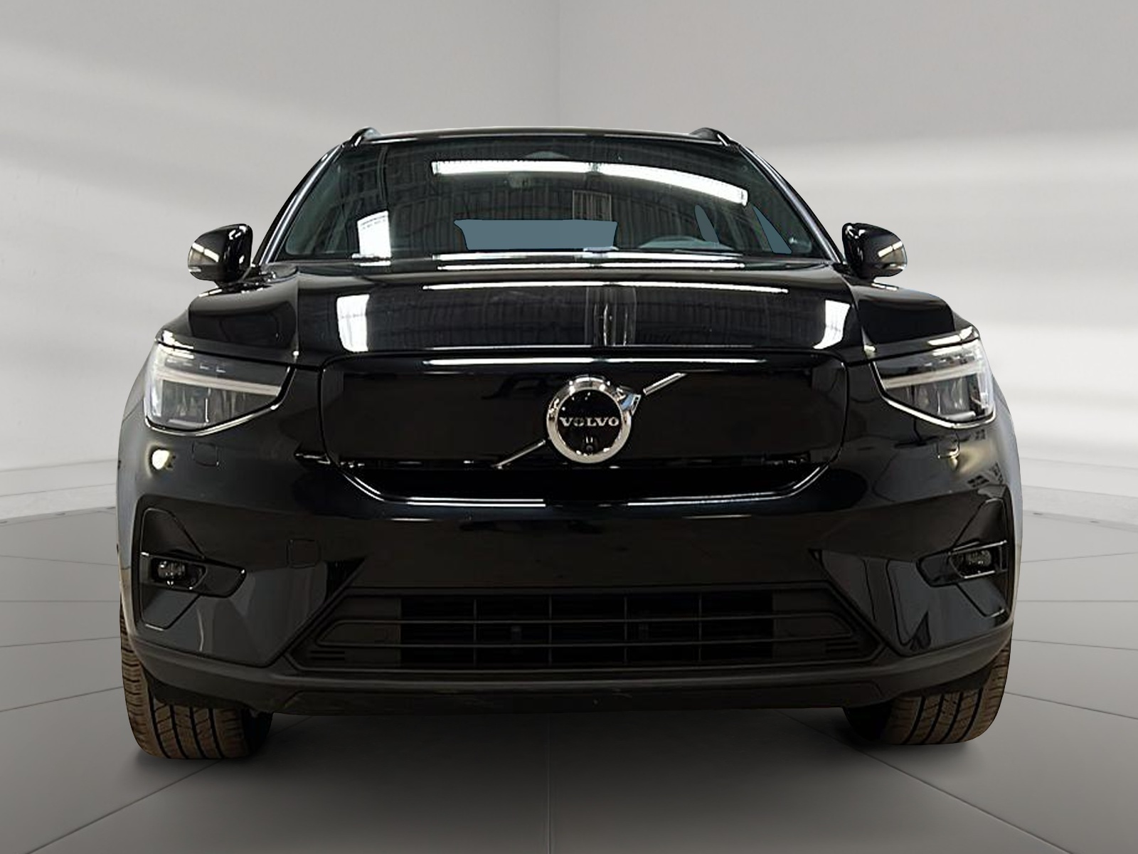 Volvo XC40 RECHARGE TWIN PLUS DARK TOIT PANO NAV 4RM 2024 - image #2