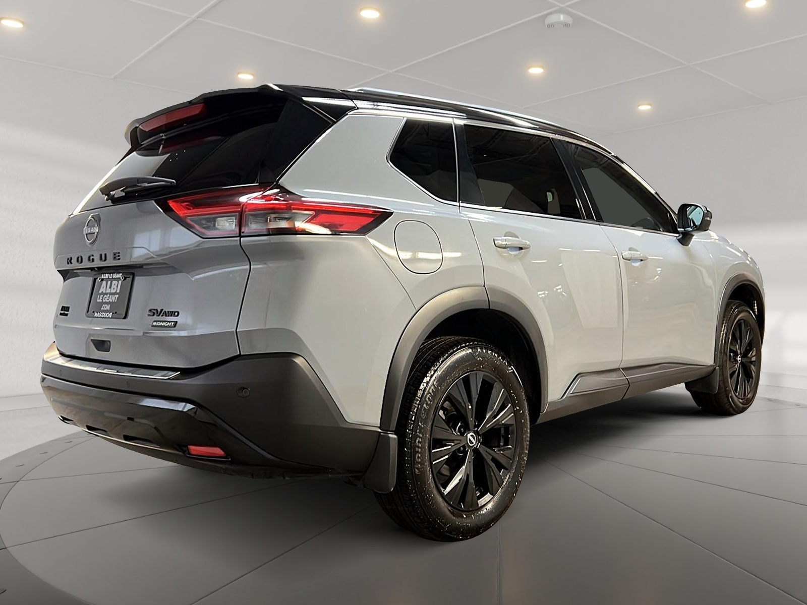 Nissan Rogue 2023 - Image #4