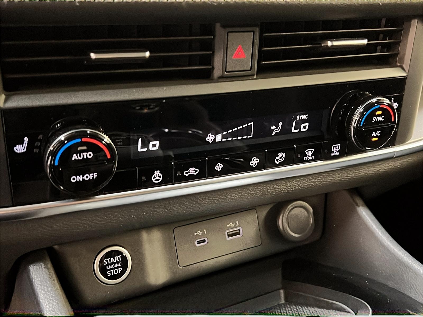 Nissan Rogue 2023 - Image #17