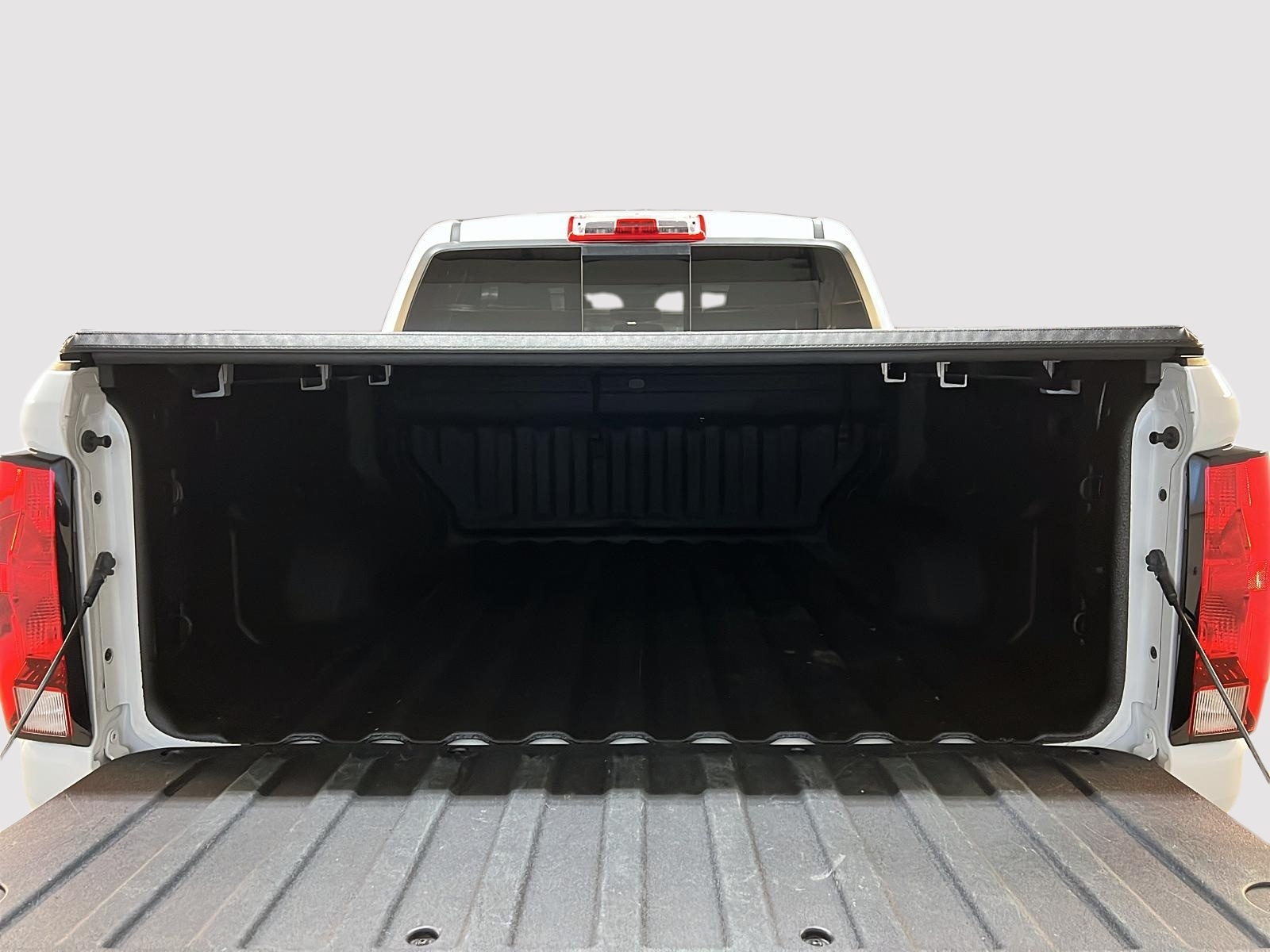 Chevrolet Colorado WT PREFERRED CREW CAB 4X4 2023 - image #12