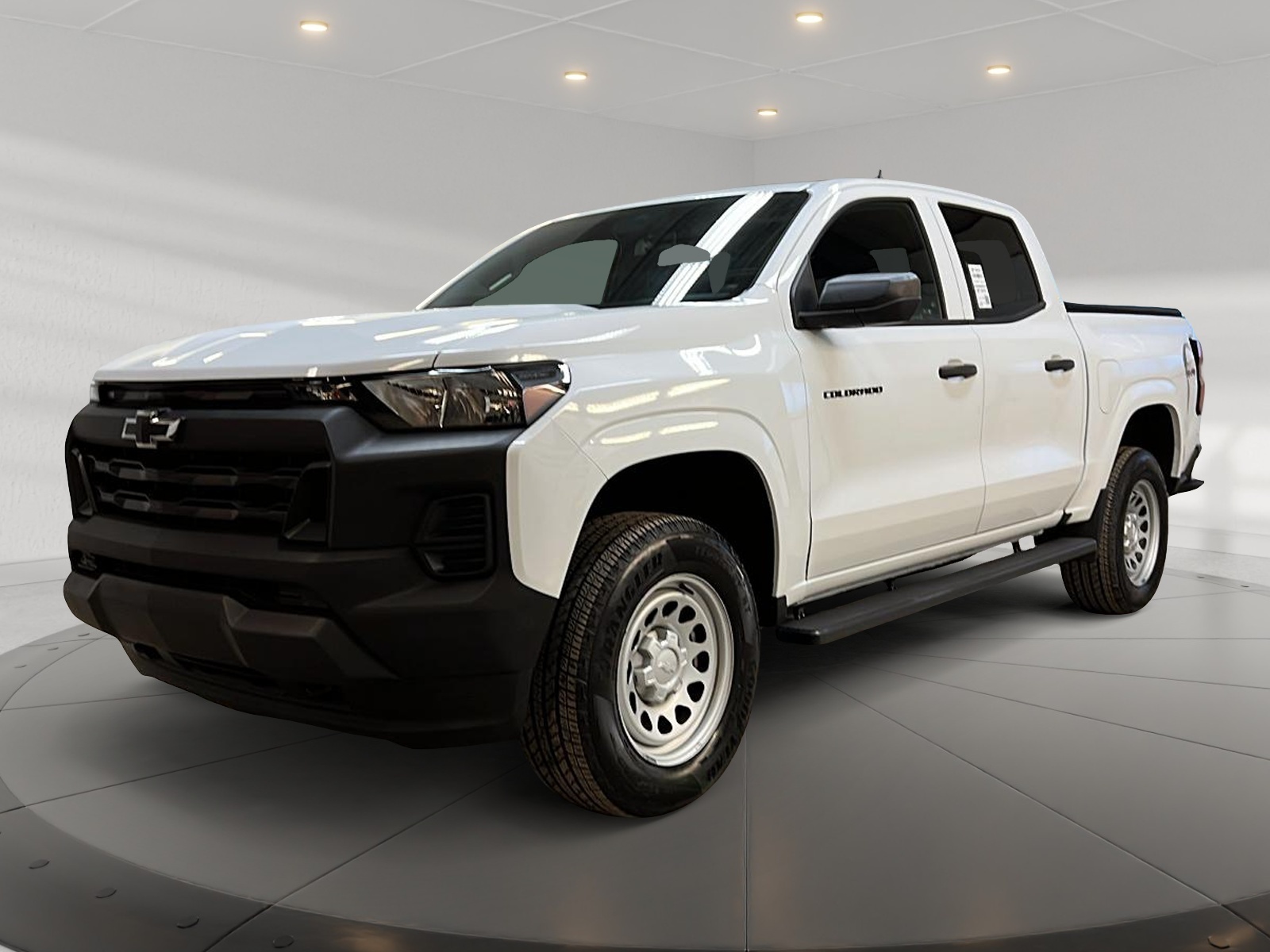 Chevrolet Colorado WT PREFERRED CREW CAB 4X4 2023 - image #1