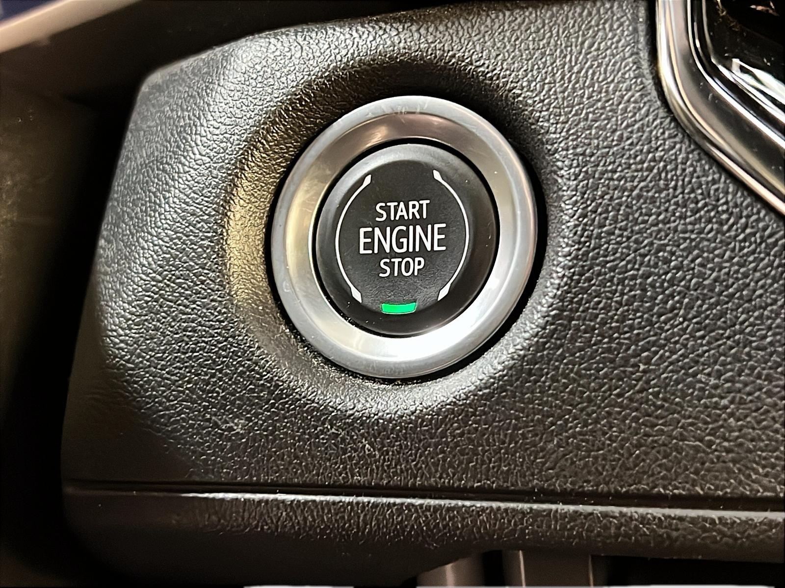 Chevrolet Colorado WT PREFERRED CREW CAB 2023 - image #19