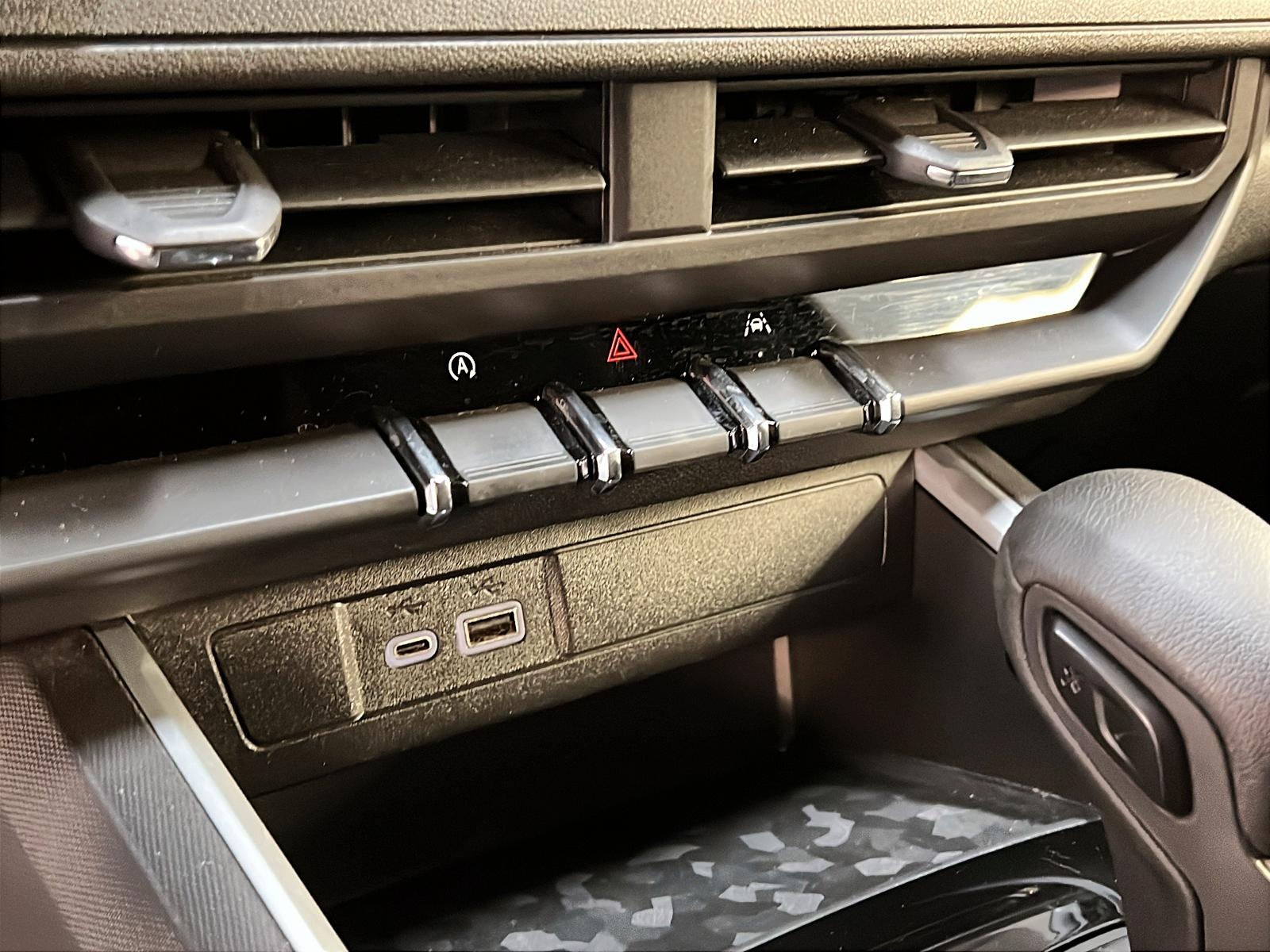 Chevrolet Colorado WT PREFERRED CREW CAB 2023 - image #15