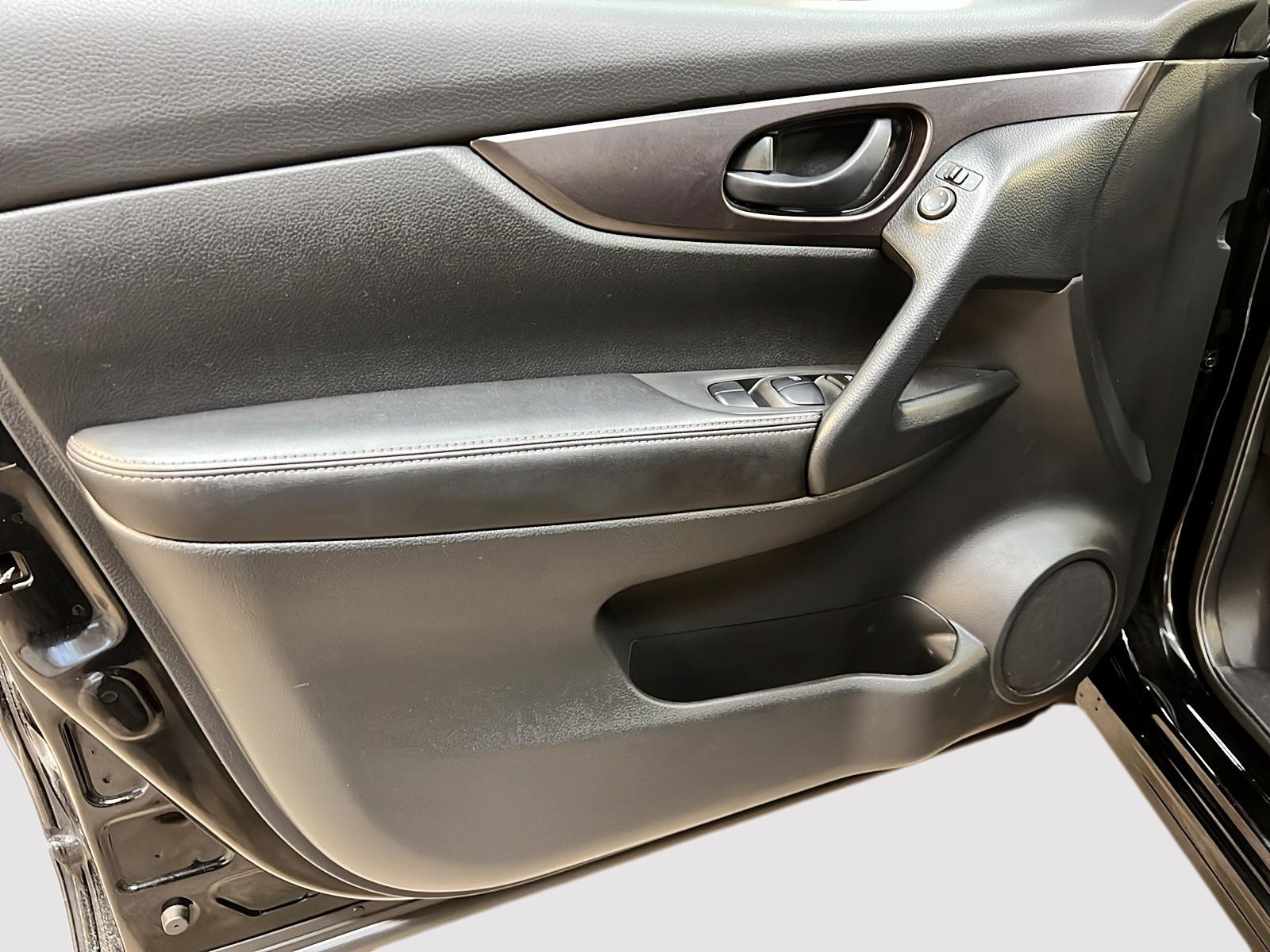 Nissan Qashqai S 4RM 2023 - image #22