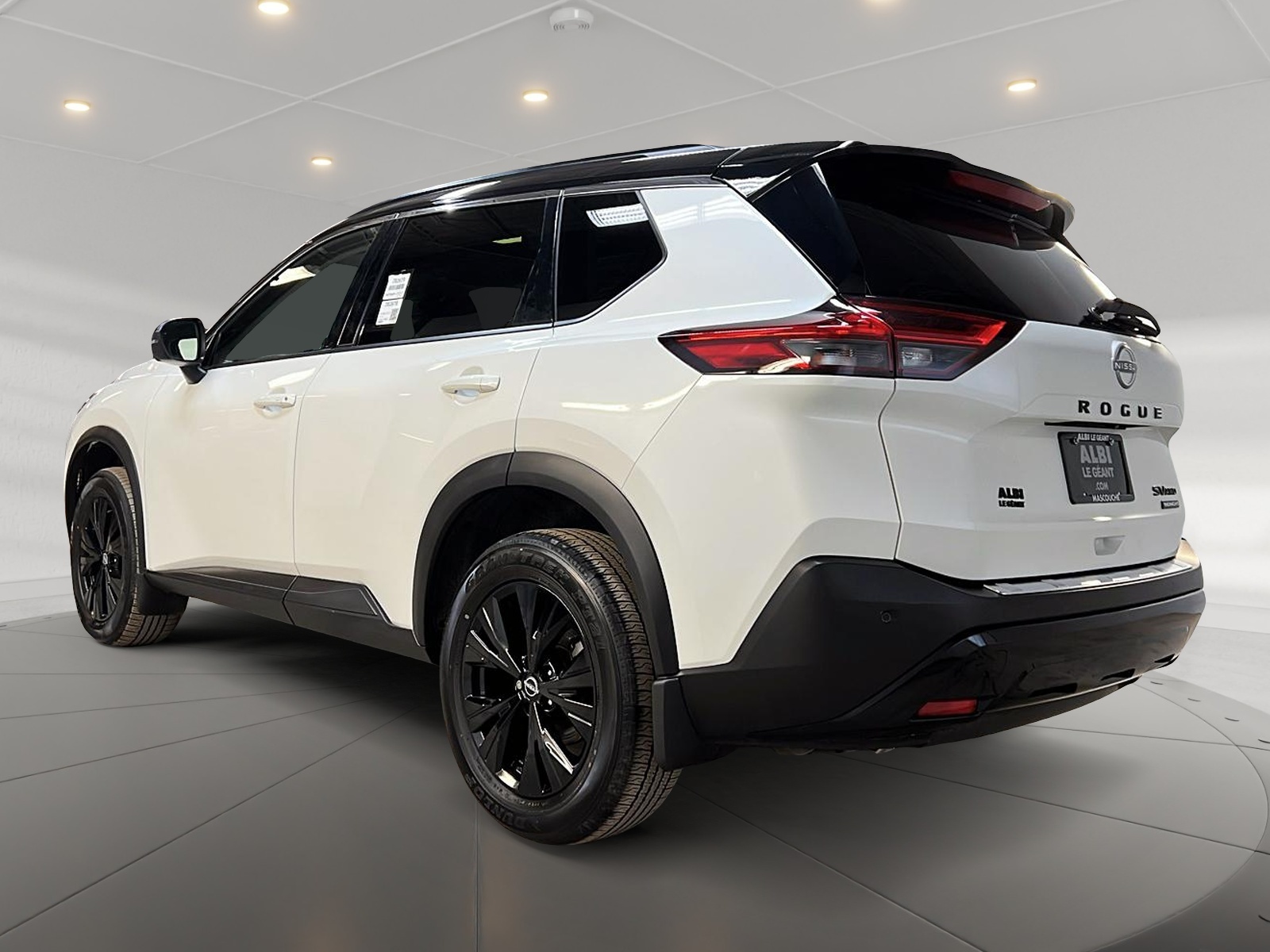 Nissan Rogue 2023 - Image #6