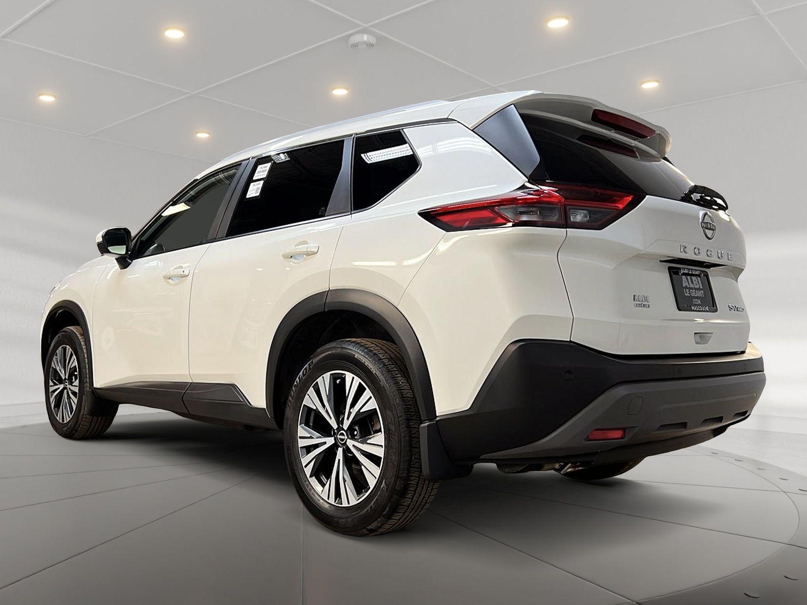 Nissan Rogue SV TOIT PANO 4RM 2023 - image #6