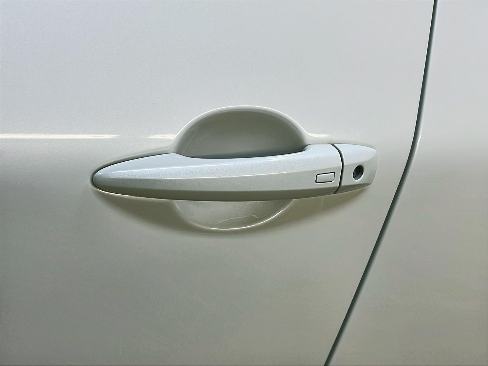 Nissan Rogue SV TOIT PANO 4RM 2023 - image #25