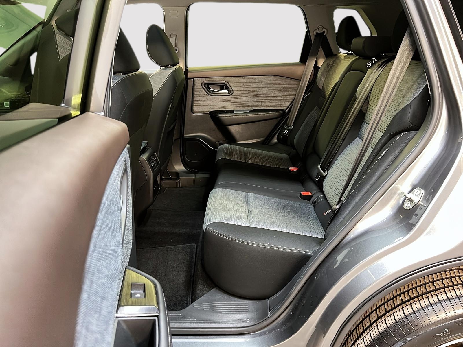 Nissan Rogue 2023 - Image #9