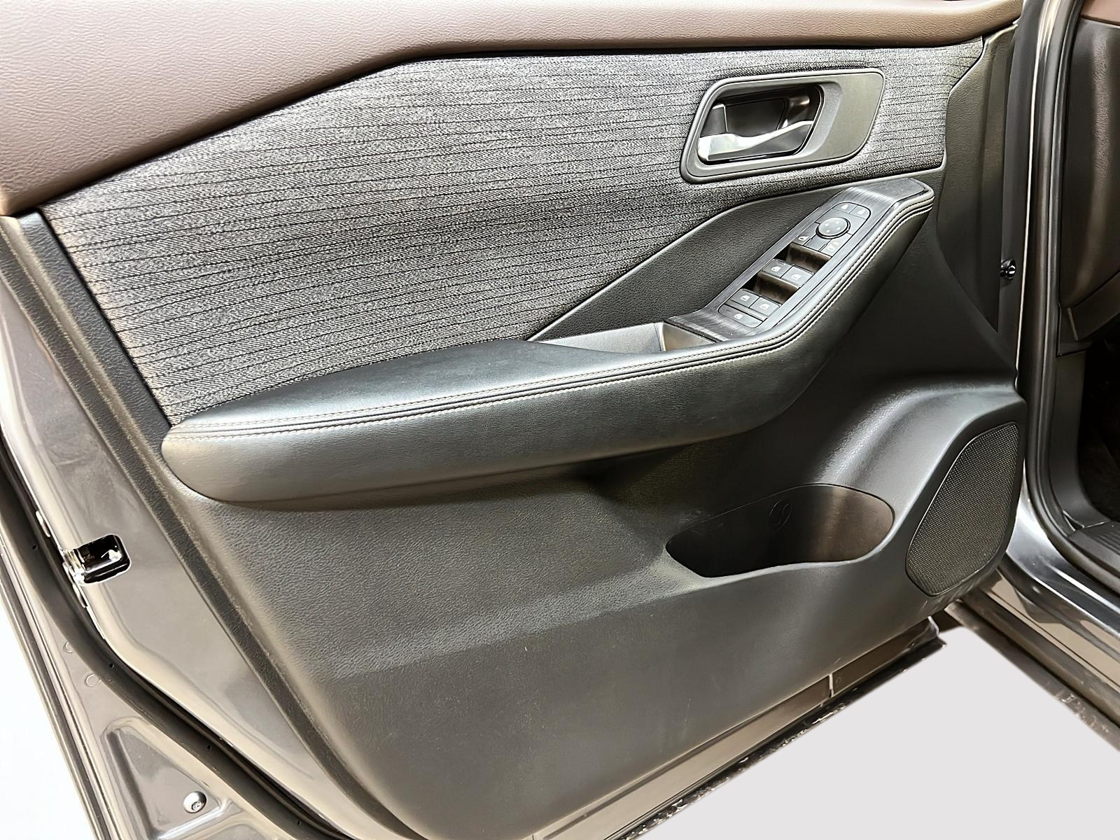 Nissan Rogue 2023 - Image #23