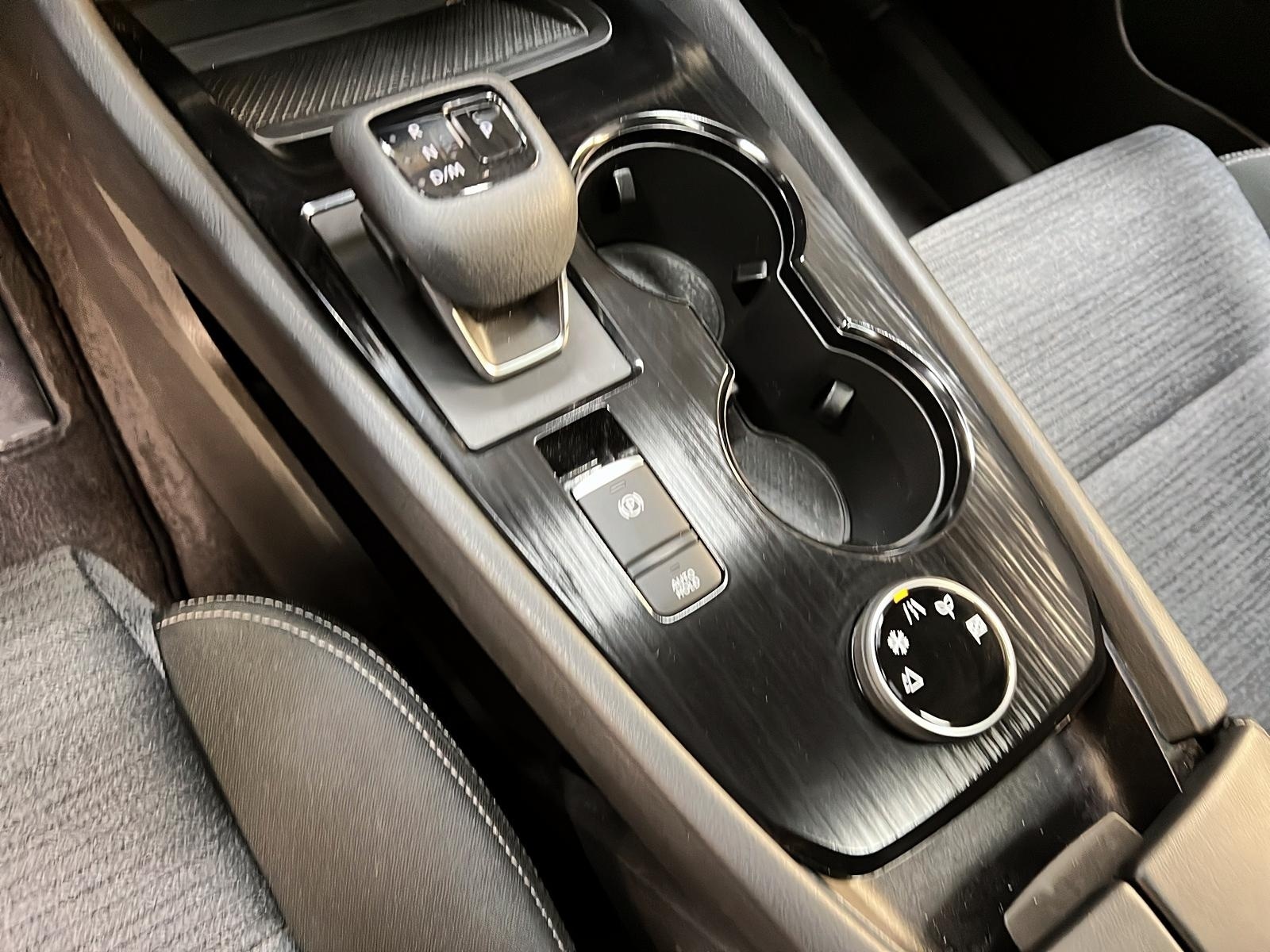 Nissan Rogue 2023 - Image #14