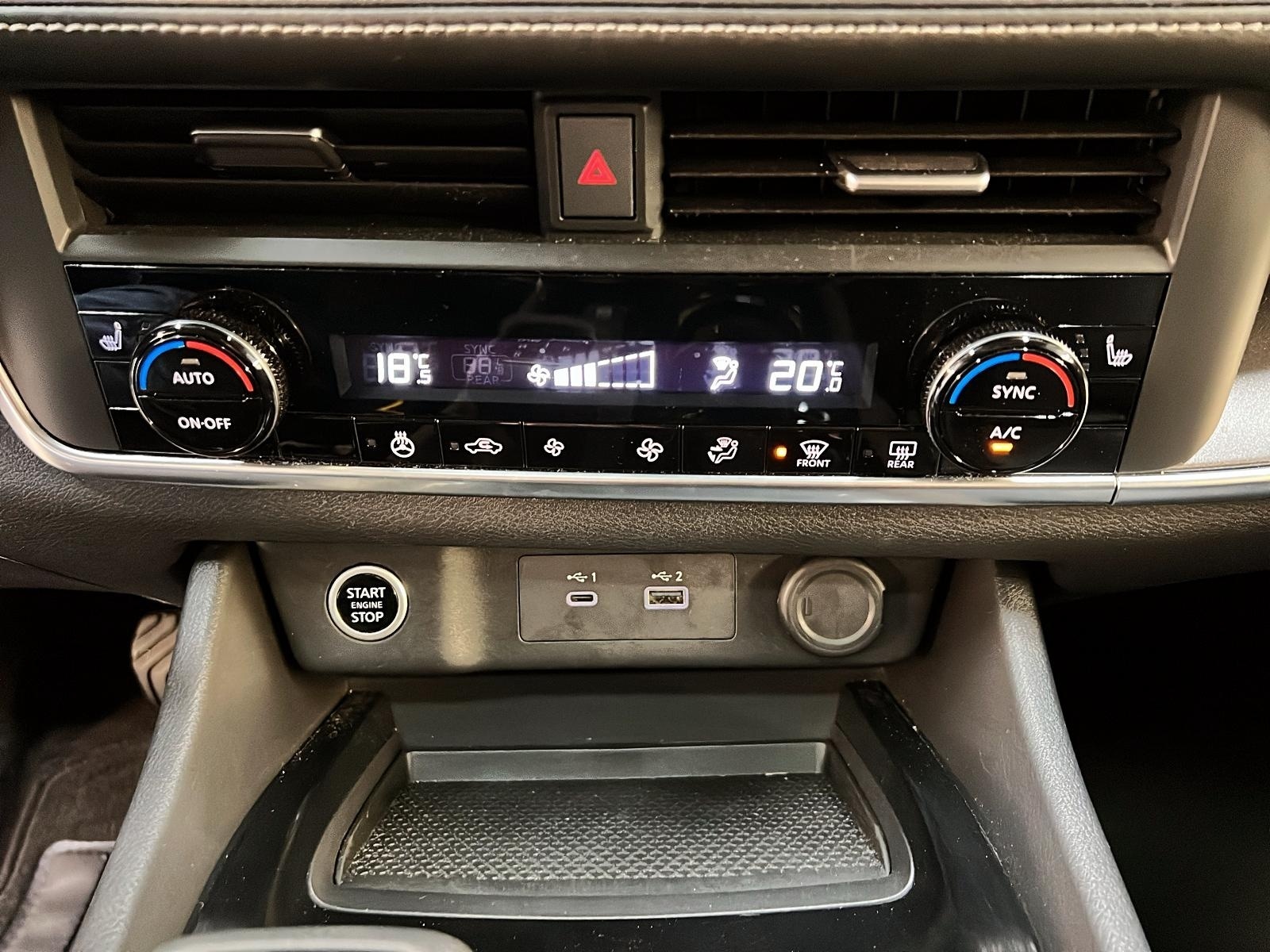 Nissan Rogue SV TOIT PANO 4RM 2023 - image #15