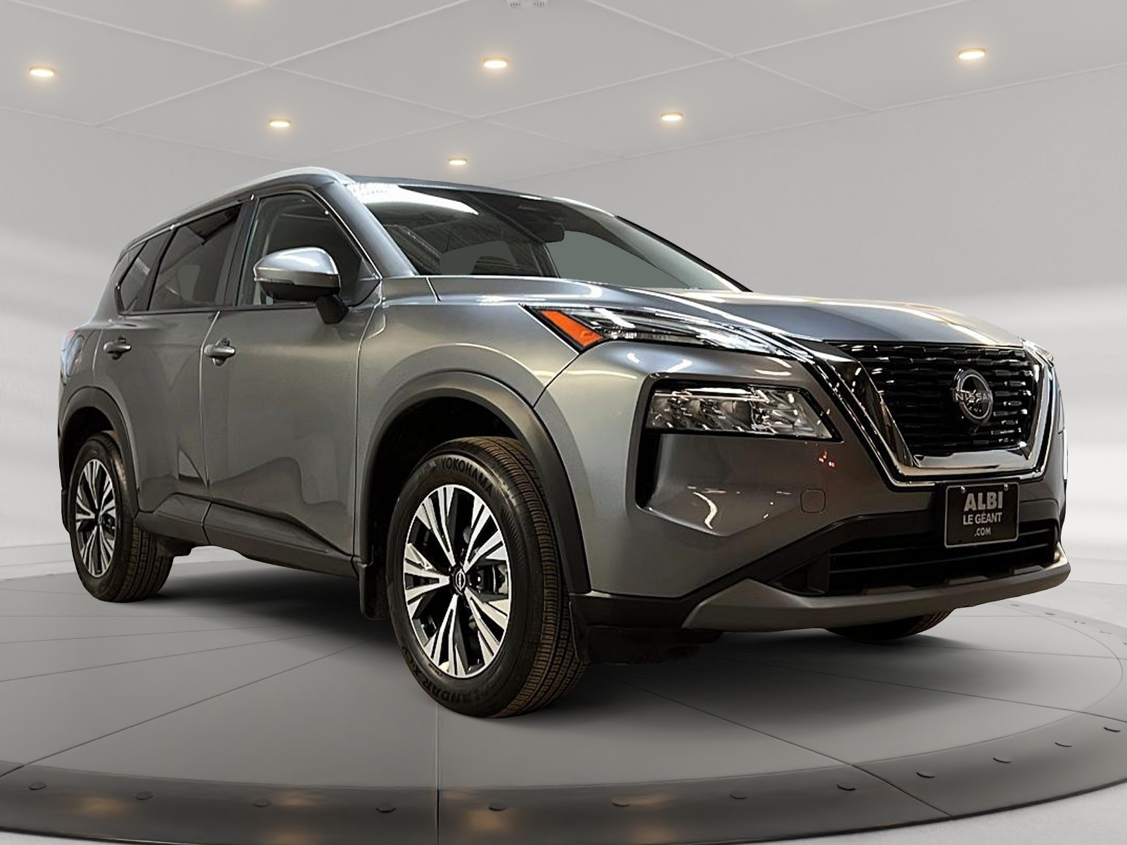 Nissan Rogue 2023 - Image #3