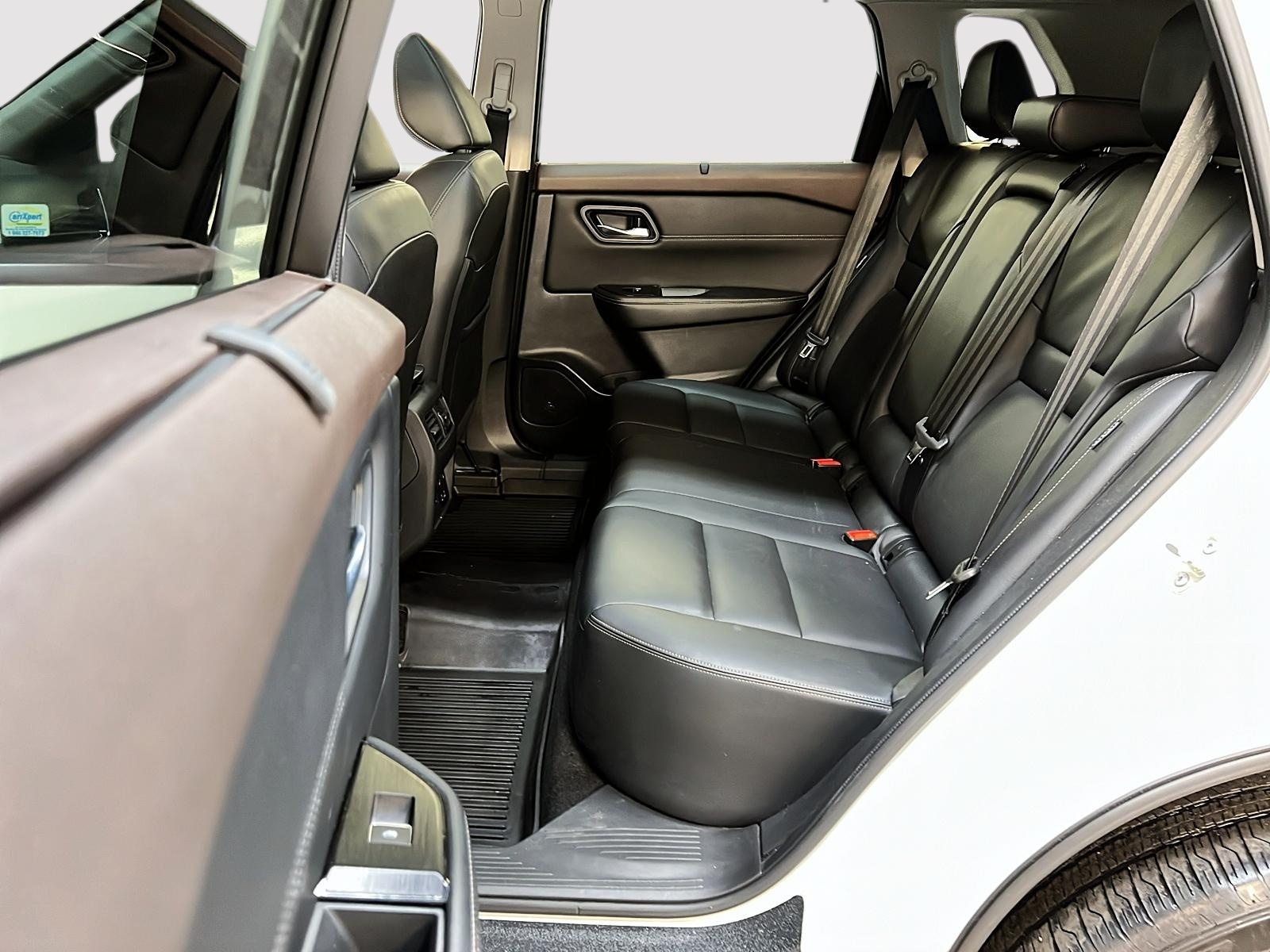 Nissan Rogue SL CUIR TOIT PANO NAV 4RM 2023 - image #9